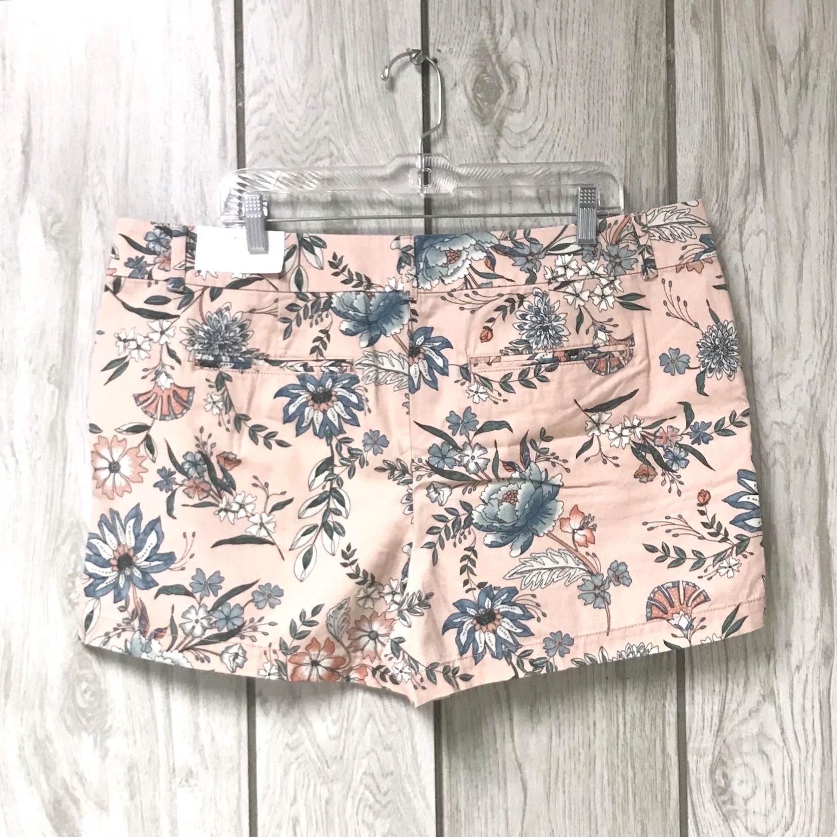 Loft LOFT Outlet Women Creamy Peach Multi Floral Print 4” Mid-Rise Chino Shorts 16 Size 38" / US 16 / IT 52 - 2 Thumbnail