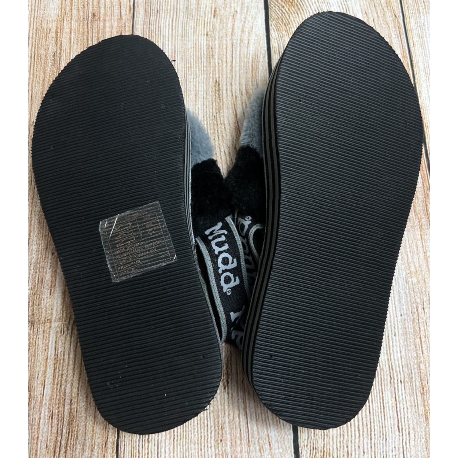 Vintage Women’s Mudd Stormy Sandals Open Toe Slip-On With Strap Fuzzy Black Grey 8 Size US 8 / IT 38 - 5 Thumbnail
