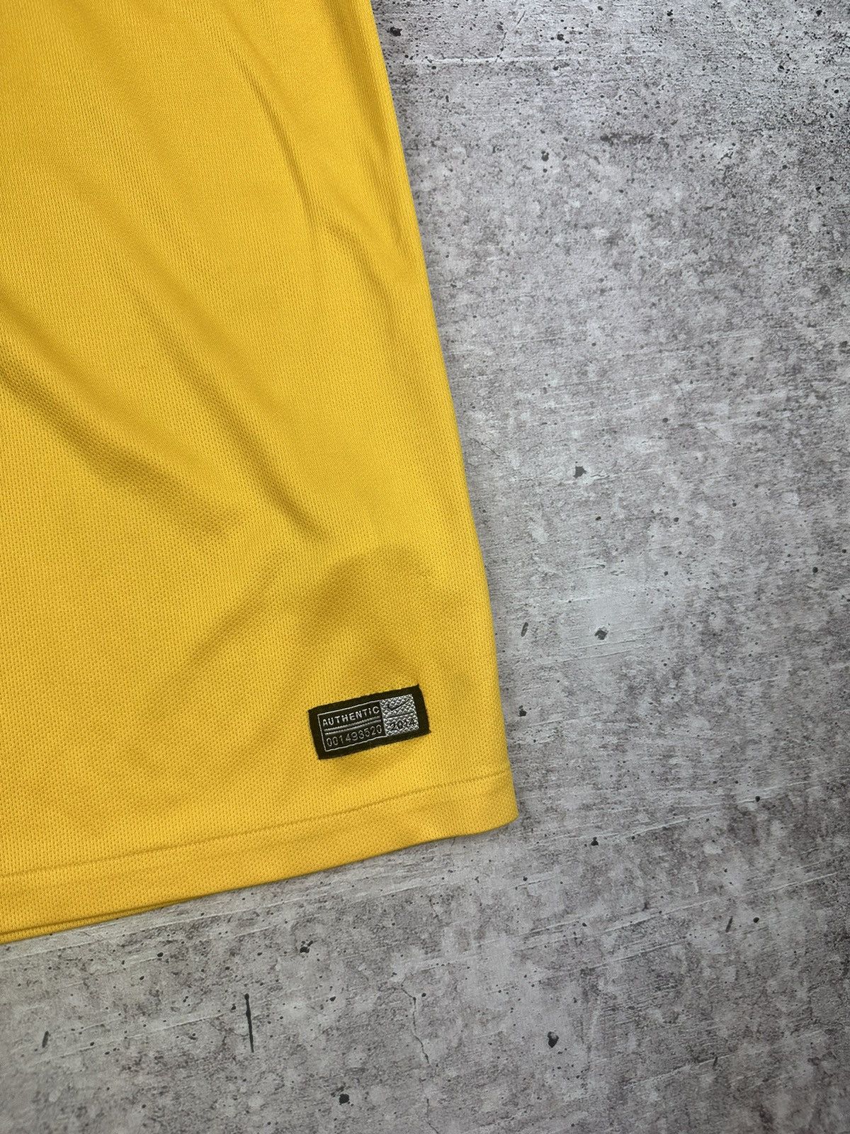 Nike 2014 Nike Australia World Cup Home Soccer Jersey/Shirt Size US M / EU 48-50 / 2 - 7 Thumbnail