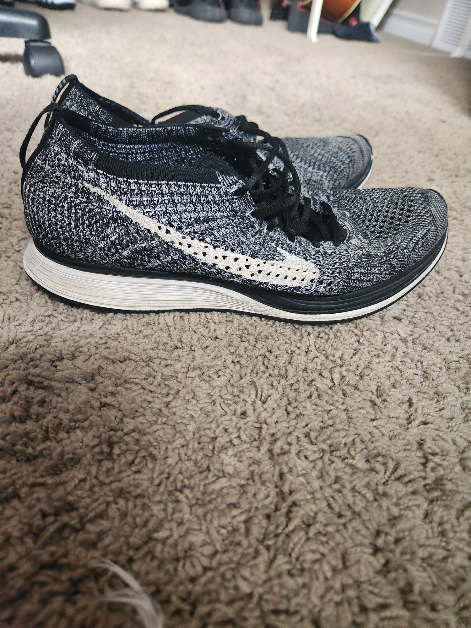 Nike Nike Flyknit Racer Oreo 2 Size US 8.5 / EU 41-42 - 4 Thumbnail