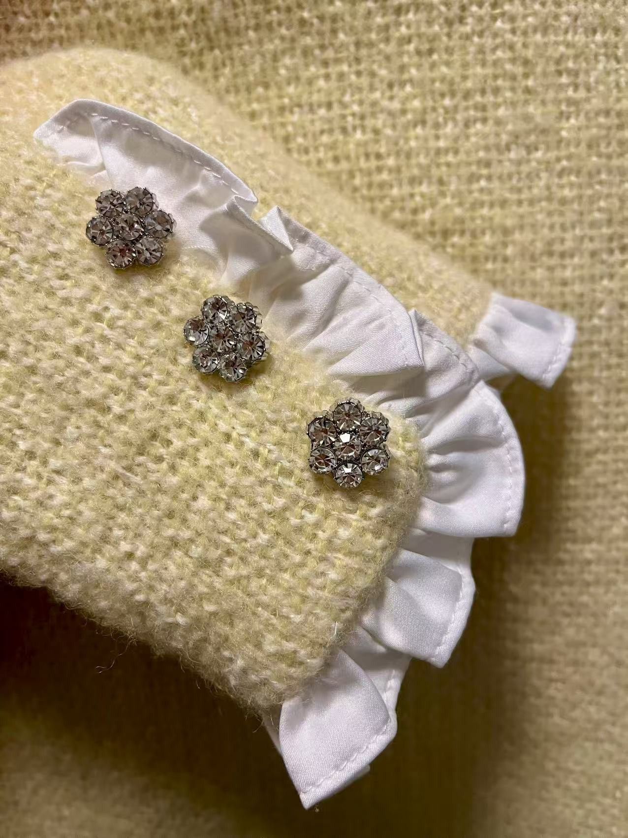 Other Cream Tweed Jacket with Ruffle Trim & Crystal Buttons Size S / US 4 / IT 40 - 3 Thumbnail