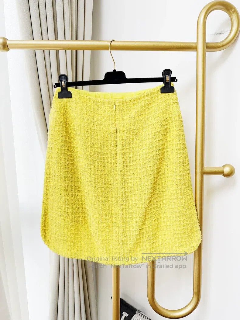 Chanel Chanel 22S Spring and Summer Series Yellow Woven Short Ski Size 24" / US 00 / IT 34 - 3 Thumbnail
