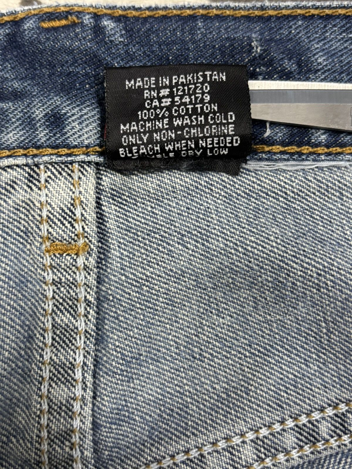 Japanese Brand Vintage Japanese Brand Blue Wash Baggy Distressed Jeans Size US 33 - 18 Thumbnail