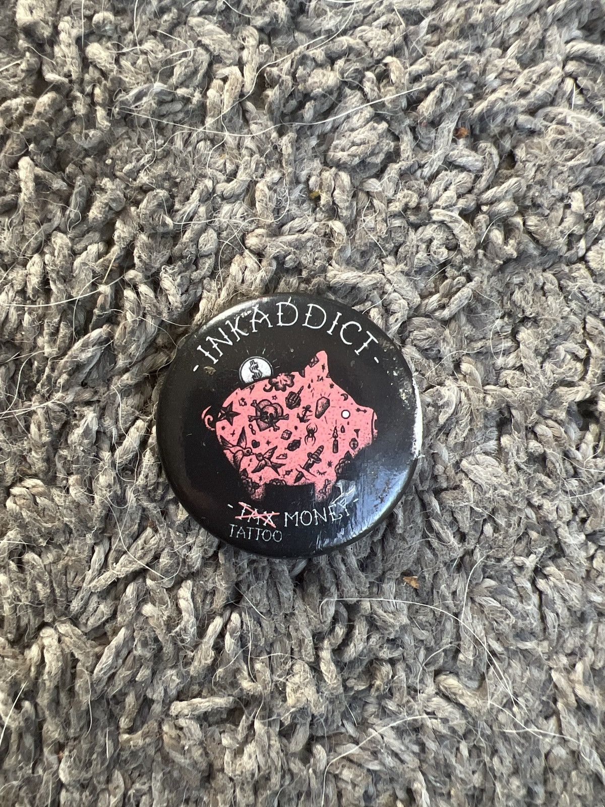 Hypebeast Ink Addict Tattoo Money Pin Size ONE SIZE - 1 Thumbnail