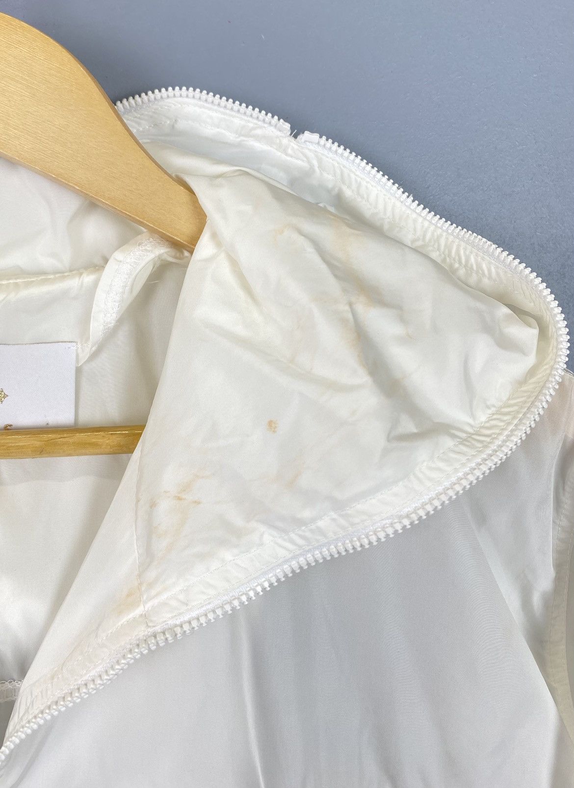 Vintage Vintage MCM Sports Rain Coat Men’s Luxury Size 42 White Top Size US XS / EU 42 / 0 - 8 Thumbnail