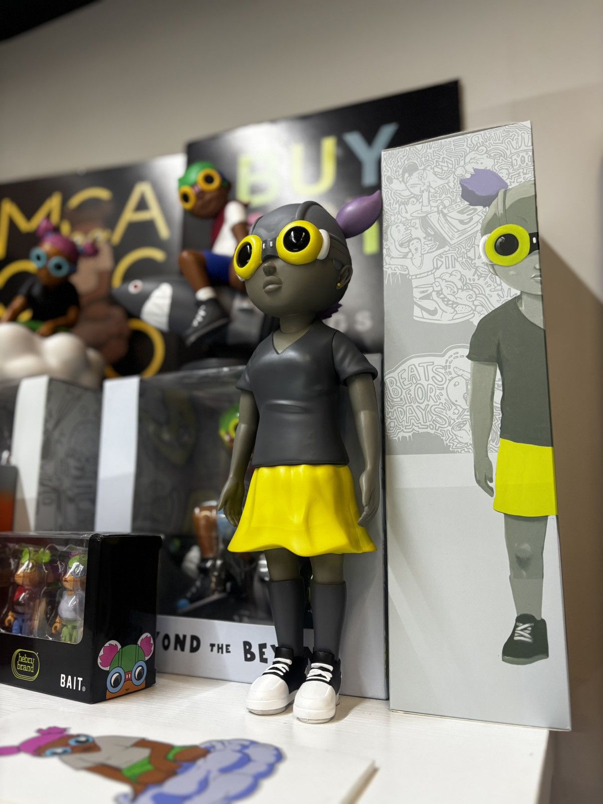 Hebru Brantley Hebru Brantley Lil Mama Mellow Yellow Vinyl Figure W/Box 13” Size ONE SIZE - 4 Thumbnail