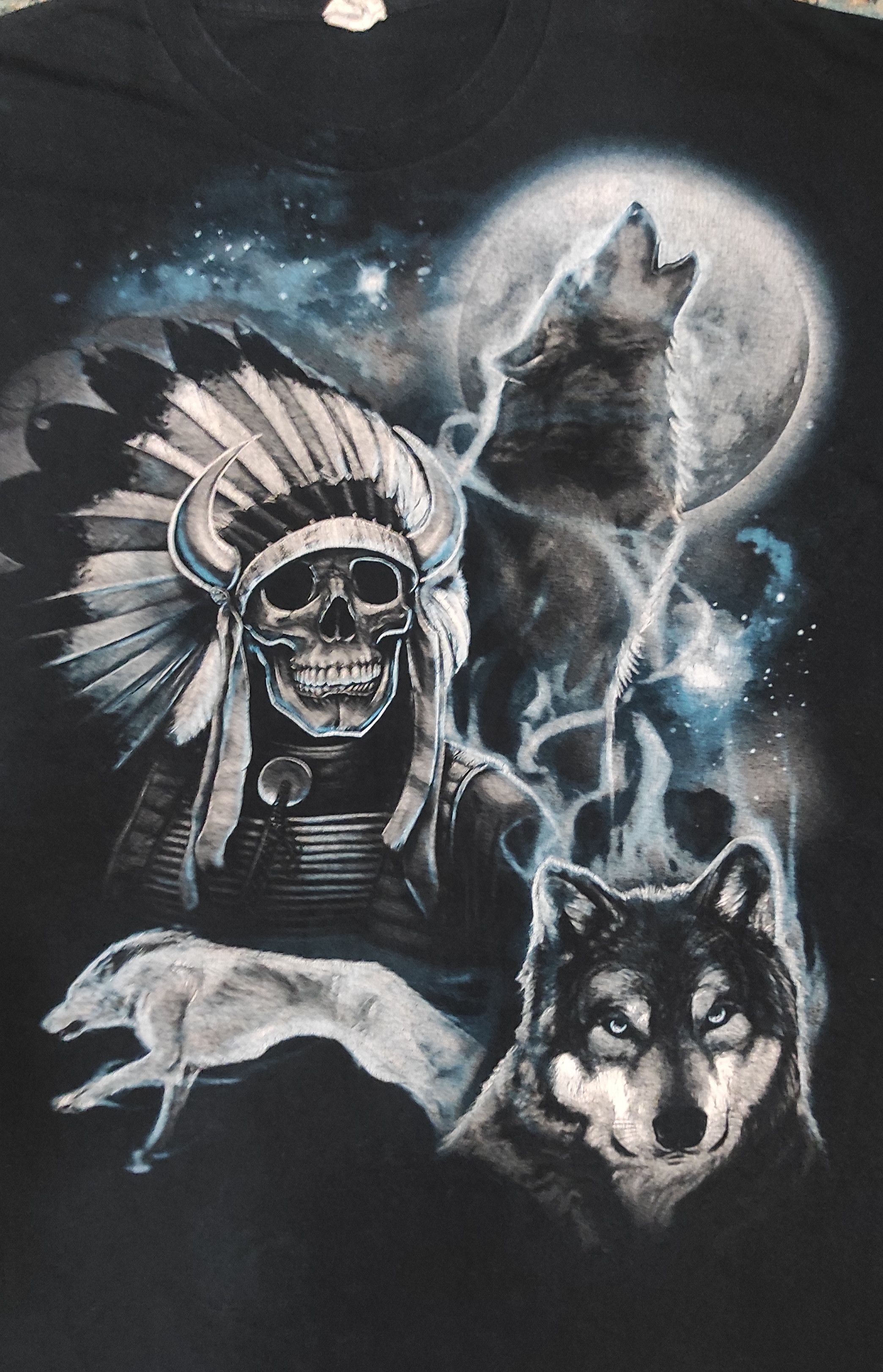 Japanese Brand Vintage Red Indian Skull and Wolf T Shirt Size US L / EU 52-54 / 3 - 5 Thumbnail