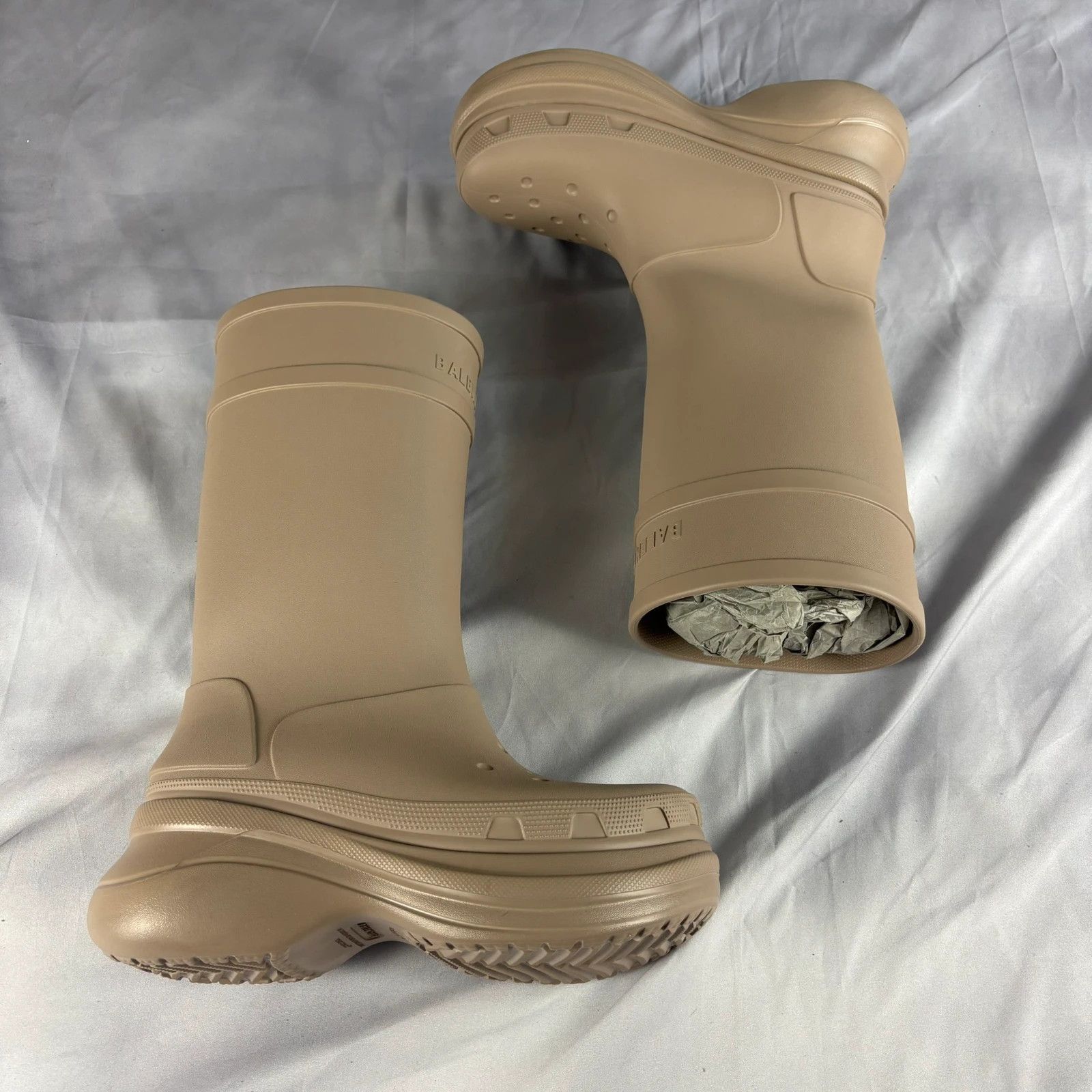 Balenciaga Balenciaga beige croc Size US 10 / EU 43 - 1 Thumbnail
