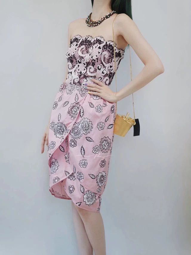 Other Zandra Rhodes 80s Vintage Pink Silk 3D Lace Bustier Dress Size M / US 6-8 / IT 42-44 - 8 Thumbnail