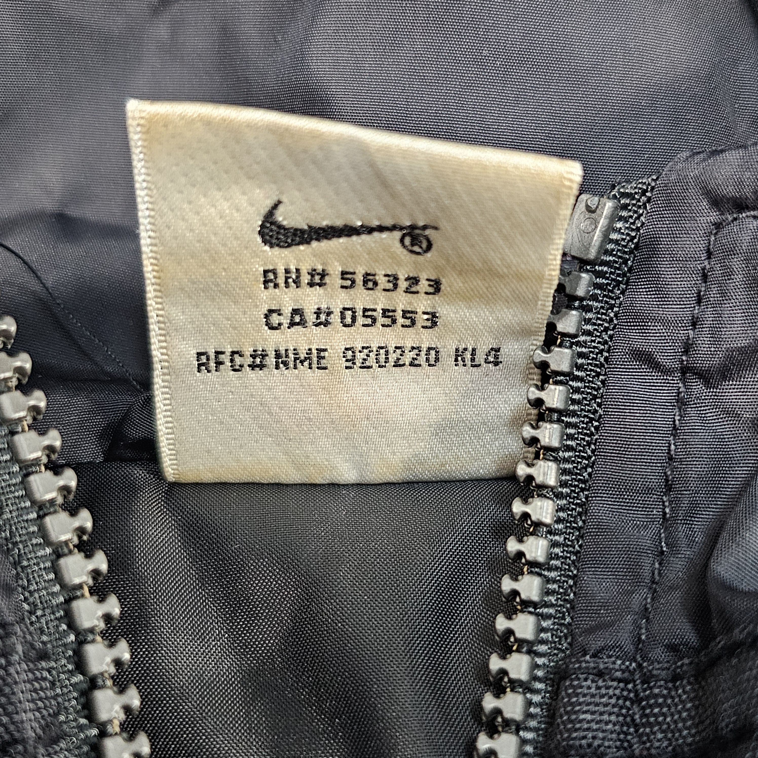 Nike Vintage 90s Nike Black Puffer Parka Jacket Quilted Liner Size US XL / EU 56 / 4 - 5 Thumbnail