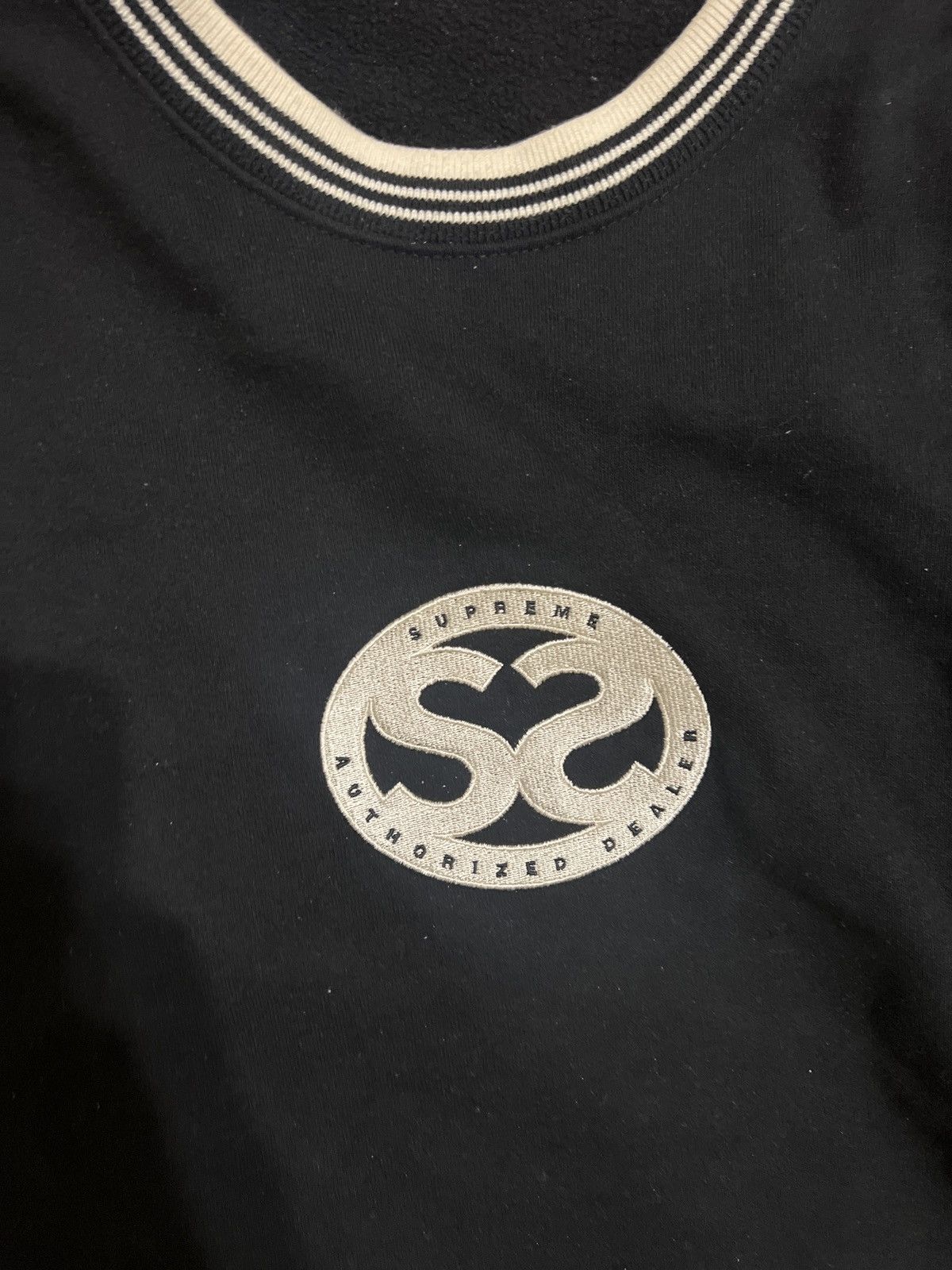 Supreme SUPREME AUTHORIZED DEALER SS Size US M / EU 48-50 / 2 - 3 Thumbnail