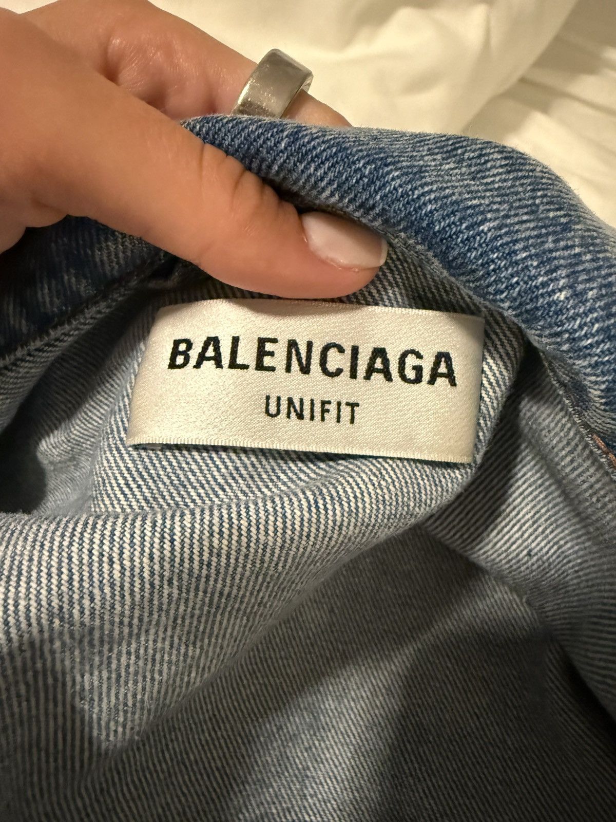 Balenciaga Balenciaga BB sprayed denim jacket Size US S / EU 44-46 / 1 - 5 Thumbnail