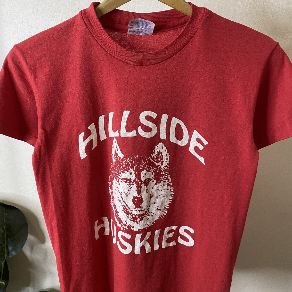 Vintage 1980s Hillside Huskies T Shirt Made in USA Streetwear Size US S / EU 44-46 / 1 - 2 Thumbnail