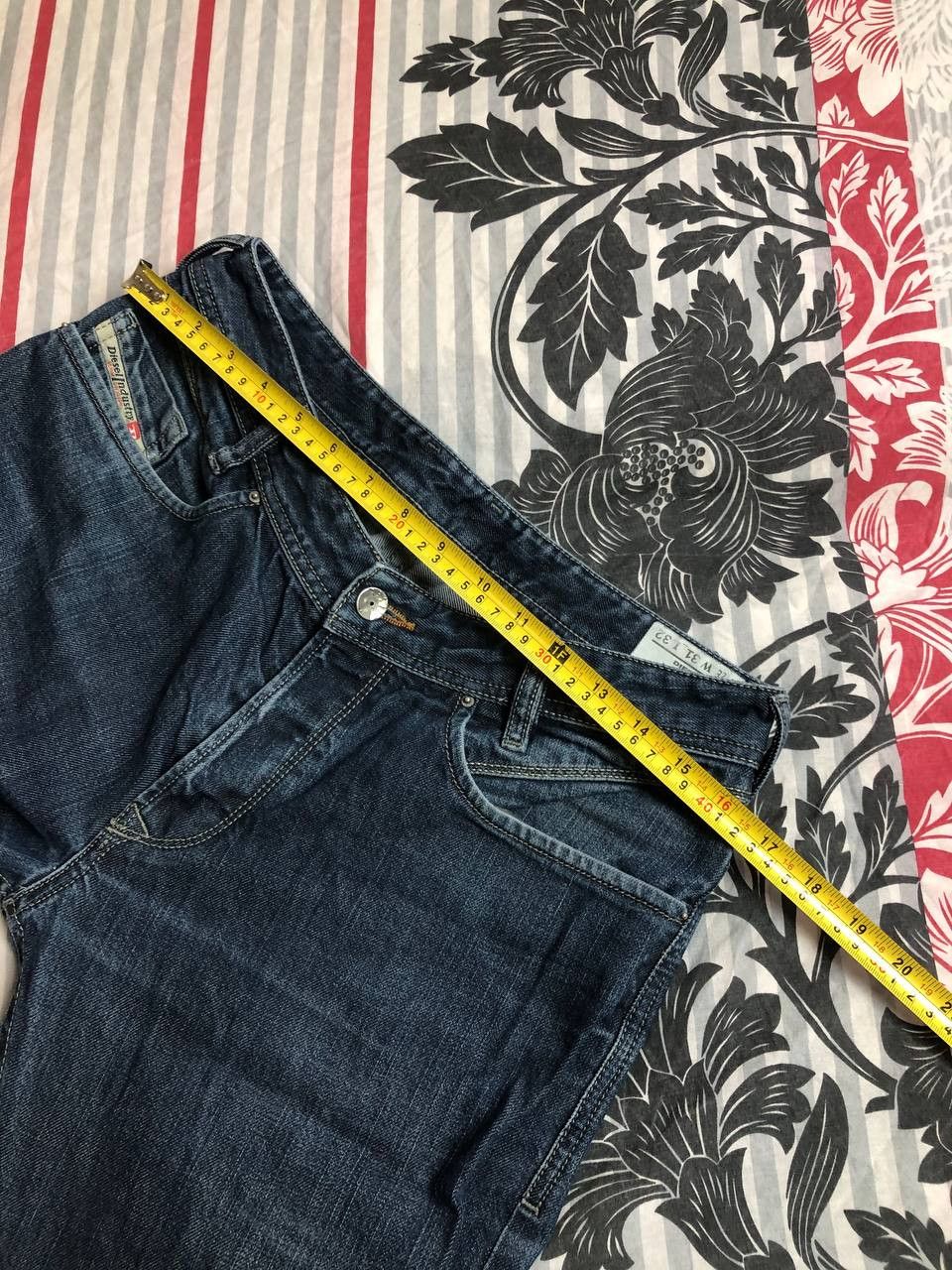 Diesel Vintage Diesel Jeans Y2K Embroidered Logo Back Designer Size US 31 - 20 Thumbnail