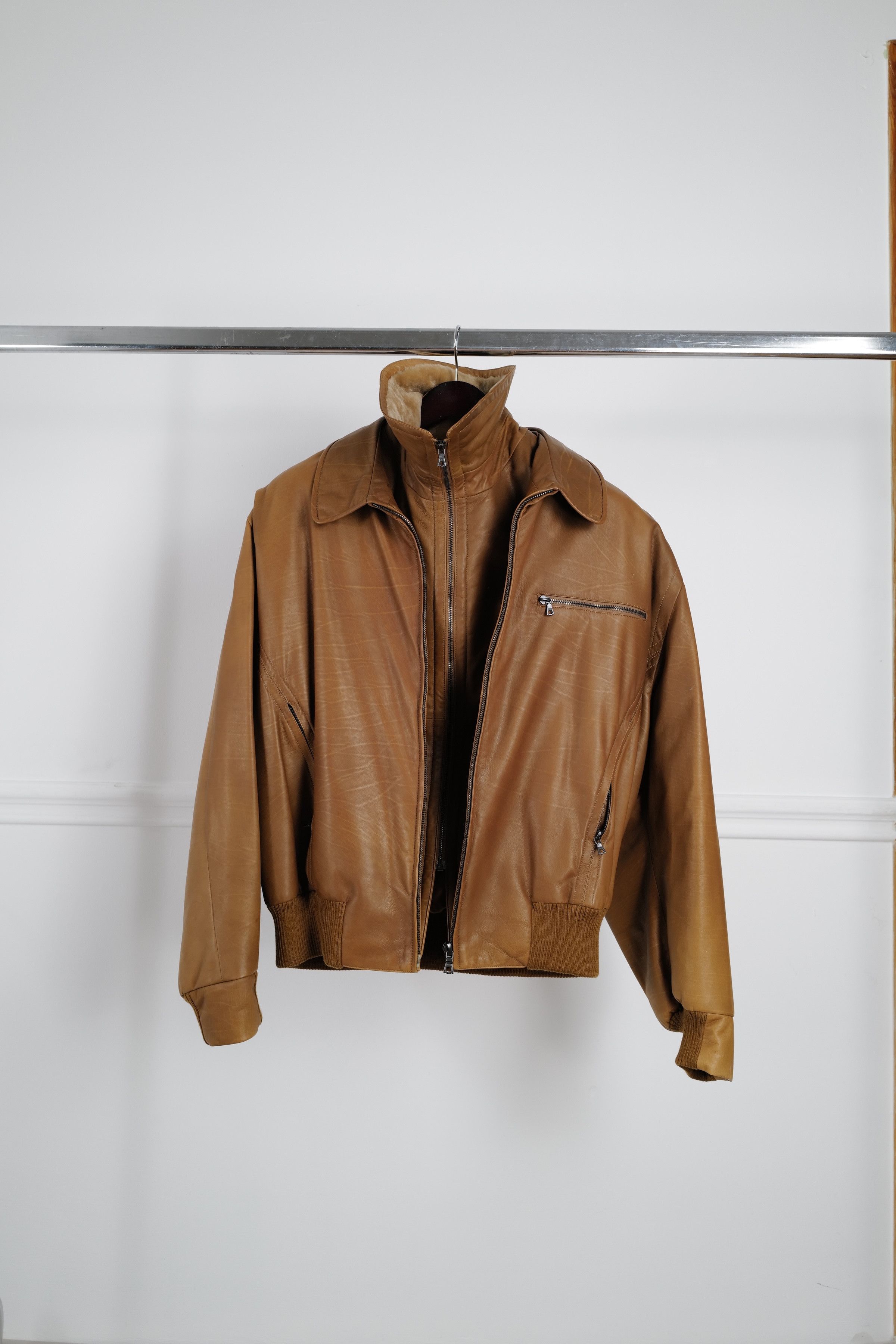 Kiton KITON LEATHER JACKET Size US XL / EU 56 / 4 - 21 Thumbnail