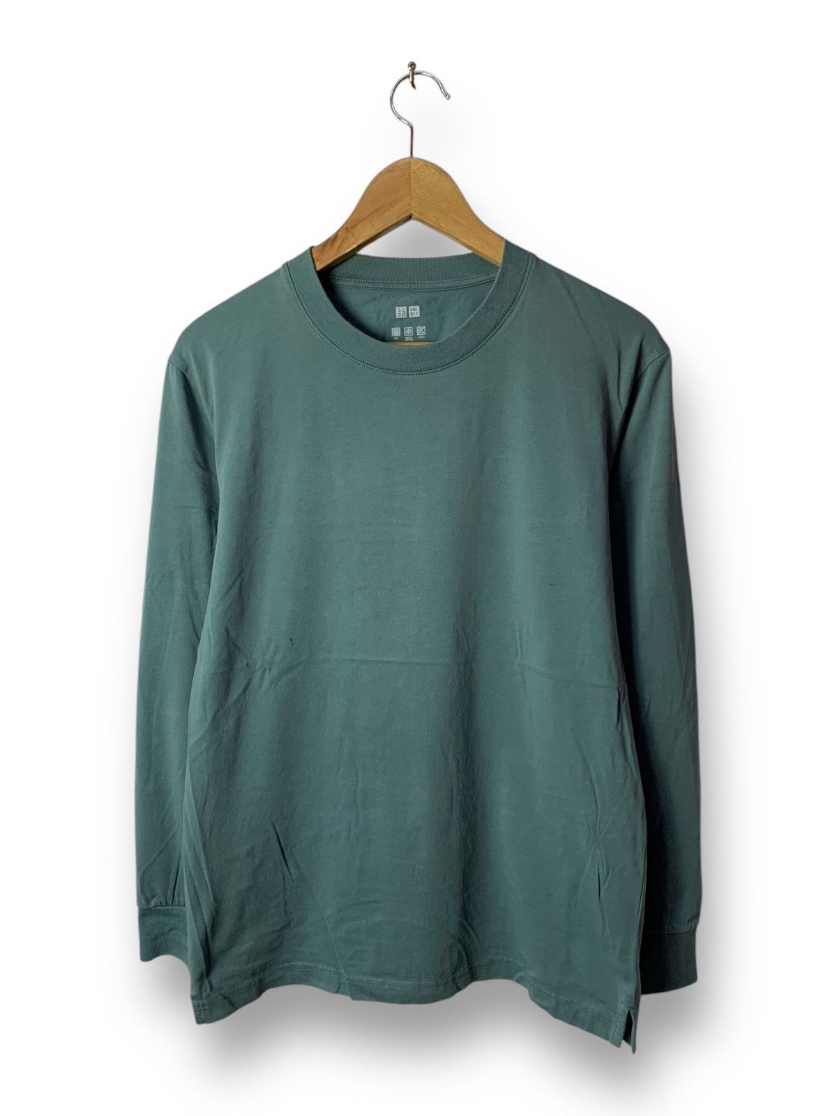 Japanese Brand × Uniqlo 🔥 Japanese Brand Uniqlo Airism Longsleeves Tee Size US M / EU 48-50 / 2 - 1 Thumbnail