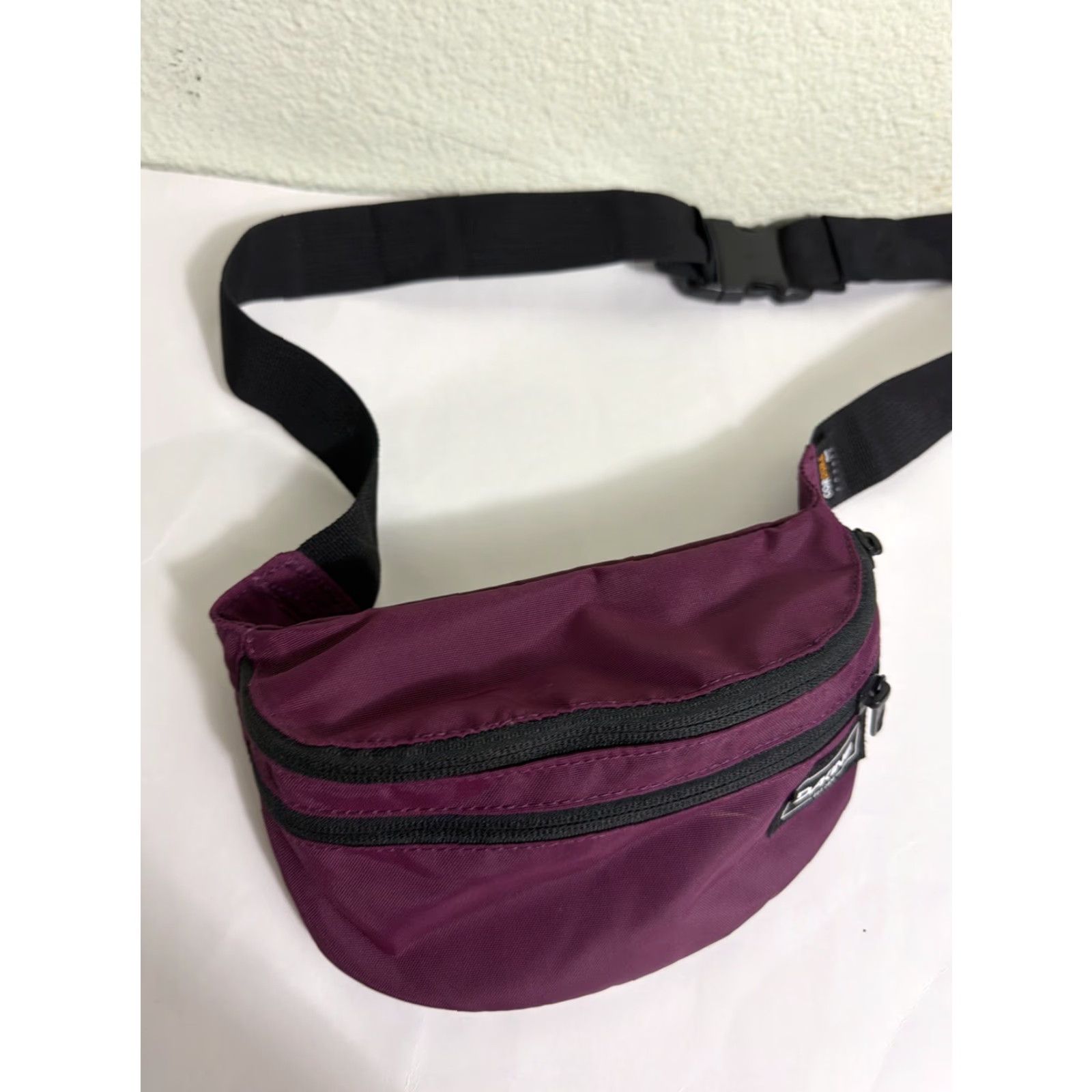 Dakine Dakine Maroon Fannypack Waist Bag Cordura Fabric 8x5.5 Women Belt Bag & Fanny Pack Maroon Cordura 8x5.5 Womens Size ONE SIZE - 6 Thumbnail