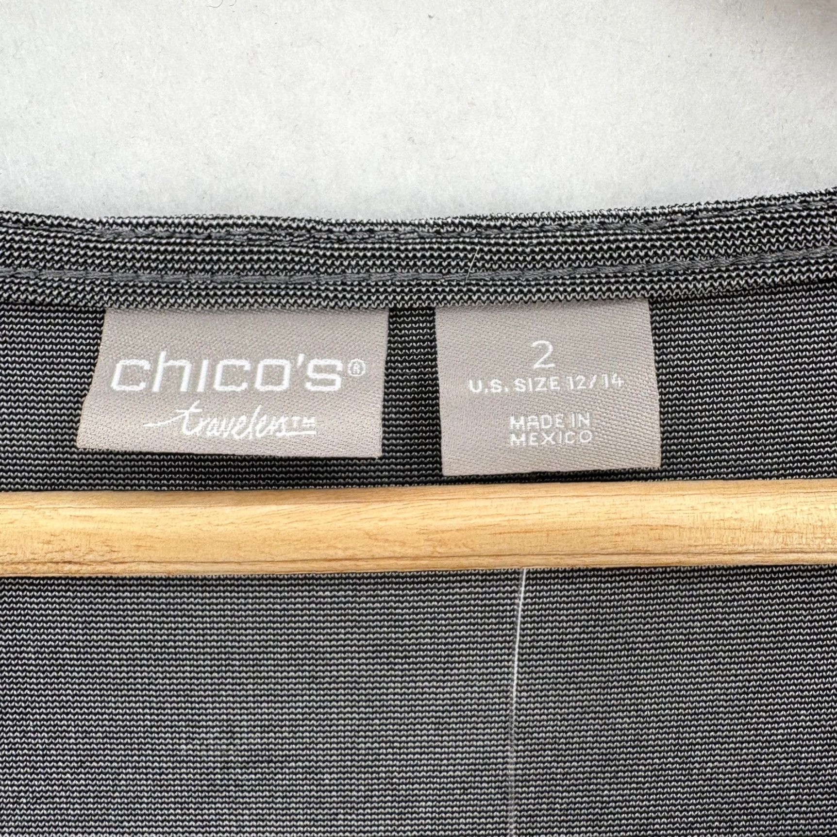 Vintage Chico's Blouse Womens L Gray Bell Sleeve Scoop Neck Knit Travel Stretch Jersey Relaxed Ruffle Solid Pattern Vintage No Size L / US 10 / IT 46 - 4 Thumbnail
