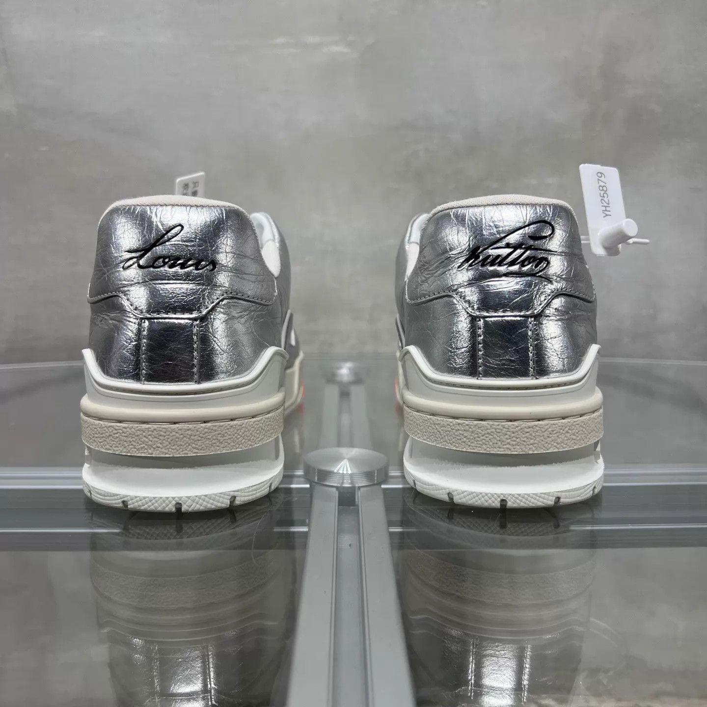 Louis Vuitton LV Trainer Silver Foil UK5.5 (39.5) YH25879 Size US 6.5 / EU 39-40 - 6 Thumbnail