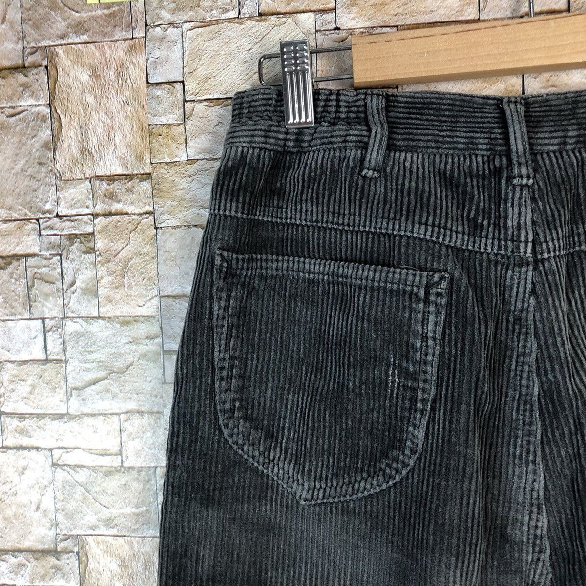 Japanese Brand Japanese Brand Black Conduroy Pants #A1033 Size 26" / US 2 / IT 38 - 14 Thumbnail