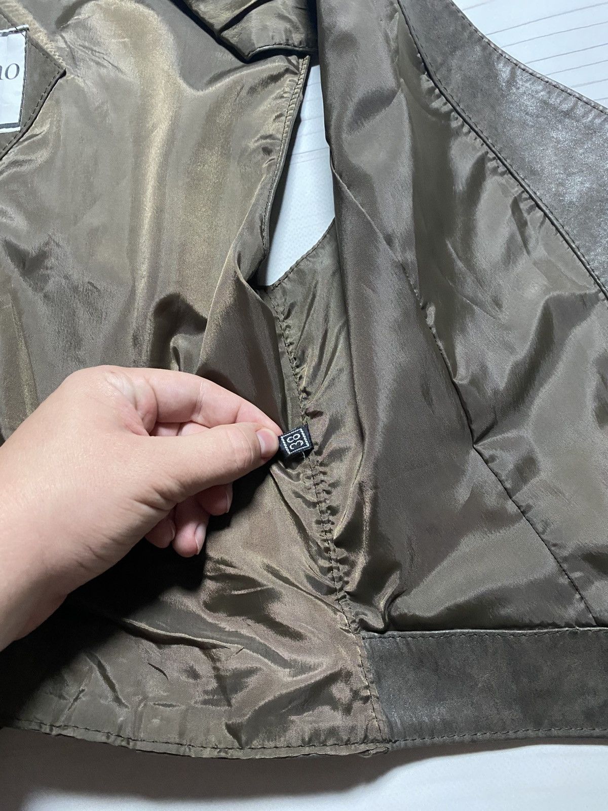 Valentino × Vera Pelle × Vintage Vintage Valentino Vera Pelle genuine leather y2k vest Size XS / US 0-2 / IT 36-38 - 4 Thumbnail