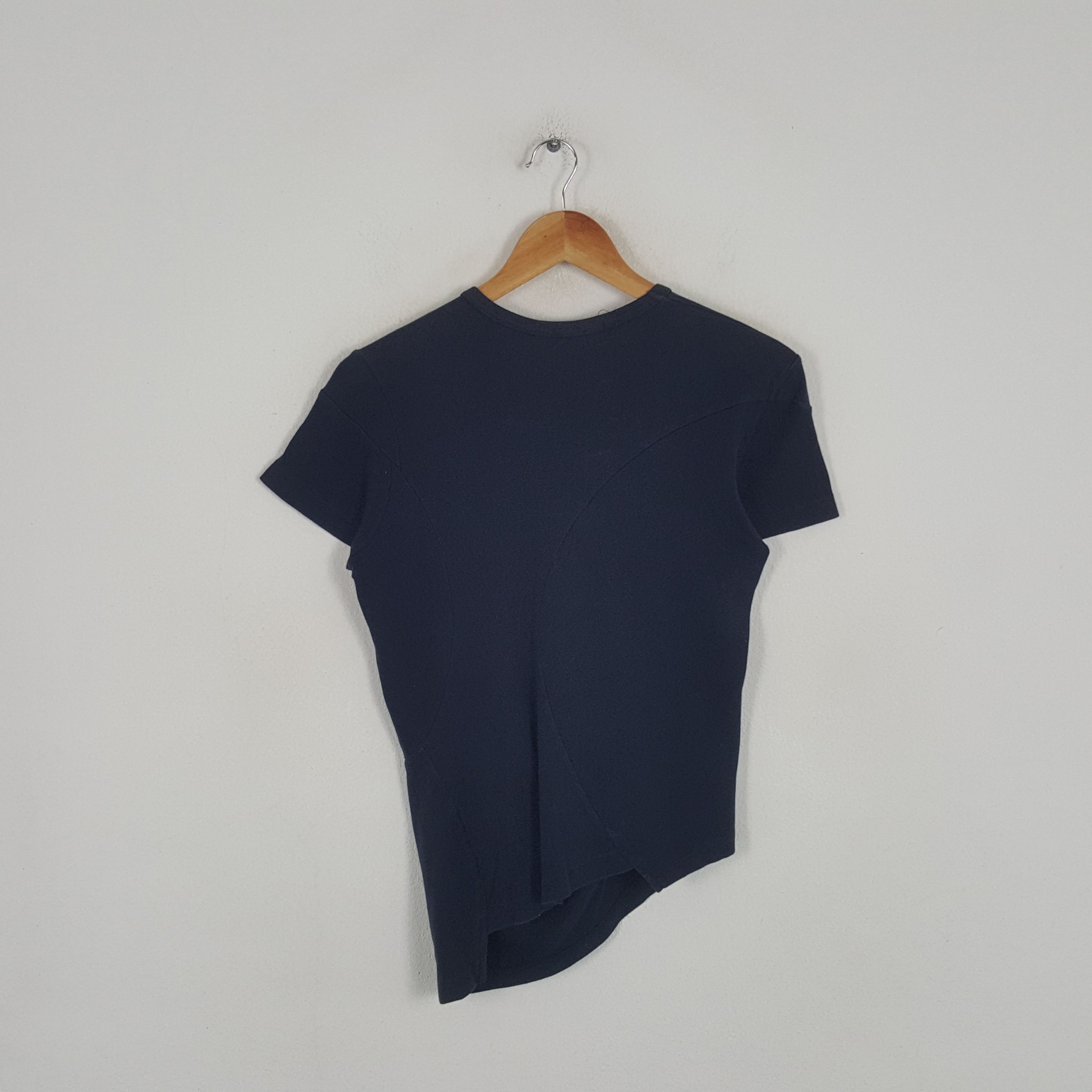 Comme des Garcons × Japanese Brand × Vintage Vintage Comme des Garcons Japanese Designer Rare Tshirt Size US S / EU 44-46 / 1 - 2 Thumbnail