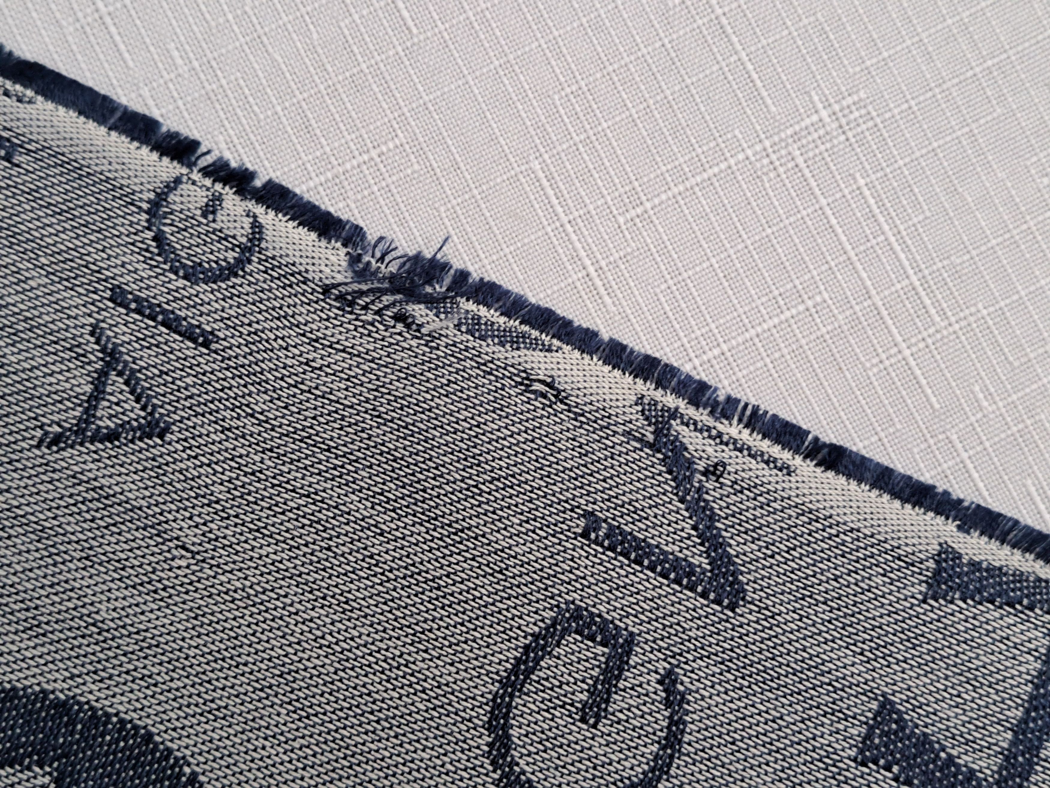 Aigner AIGNER logo collection monogram scarf. Size ONE SIZE - 8 Thumbnail