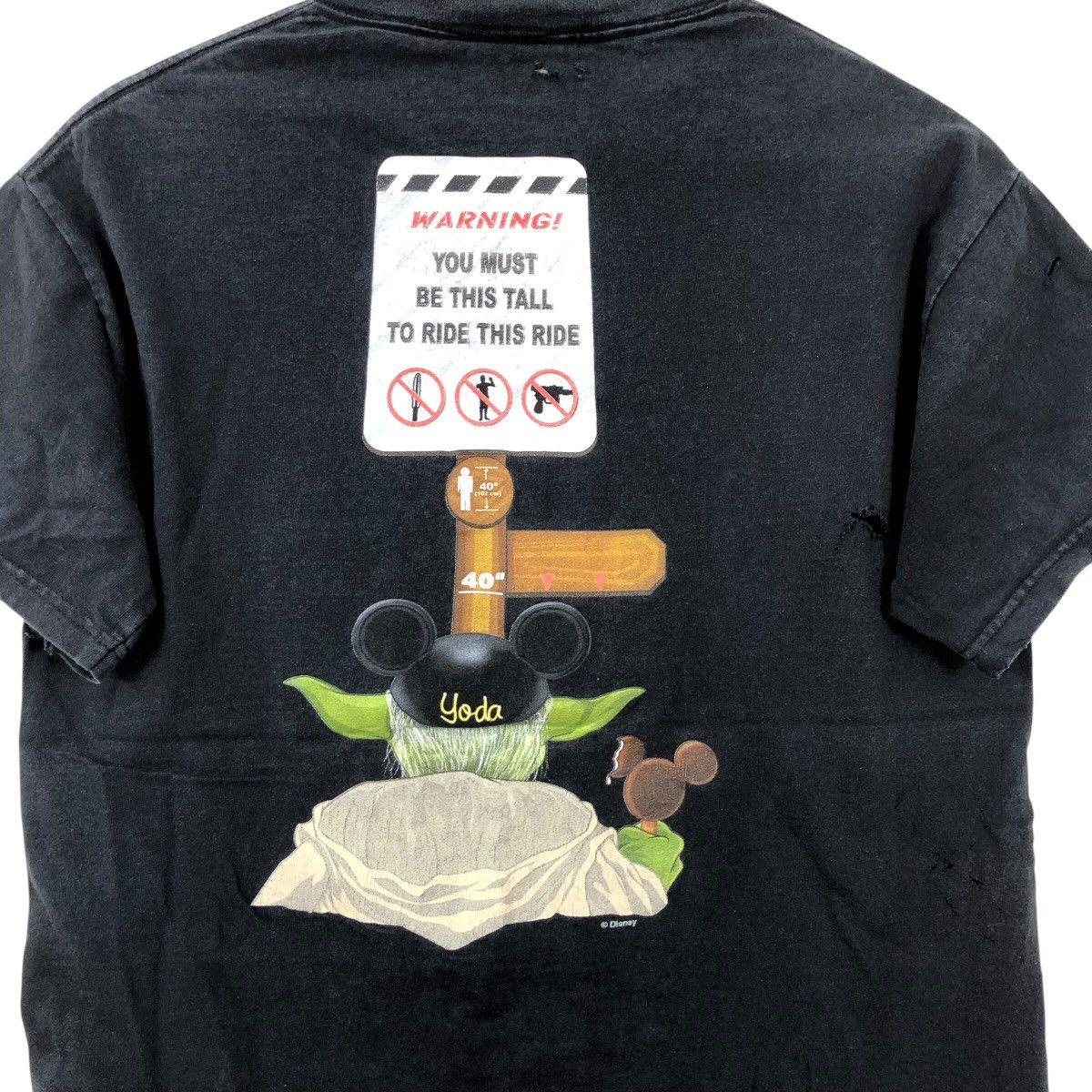 Disney Trashed! 00s Star Wars Yoda Disney Ride Lucas Films TShirt Size US M / EU 48-50 / 2 - 6 Thumbnail