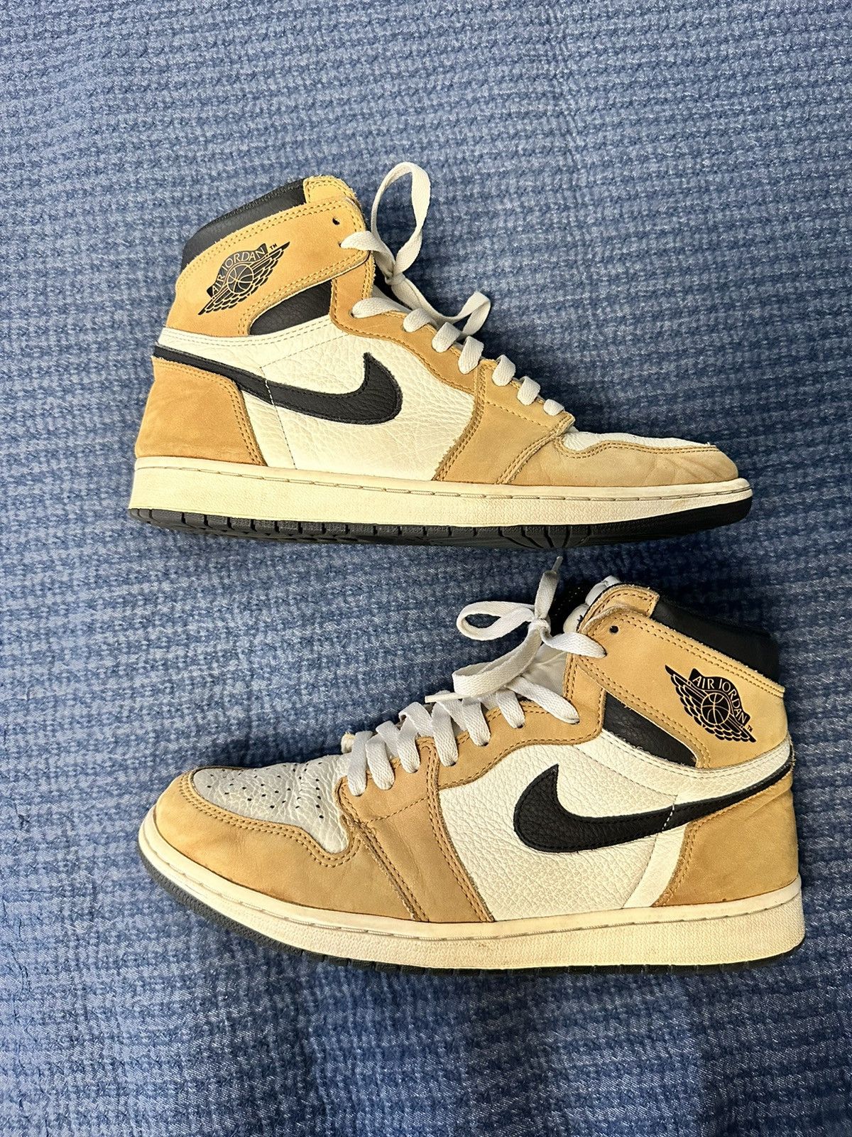 Nike Jordan 1 Rookie of the Year Size US 10.5 / EU 43-44 - 7 Thumbnail