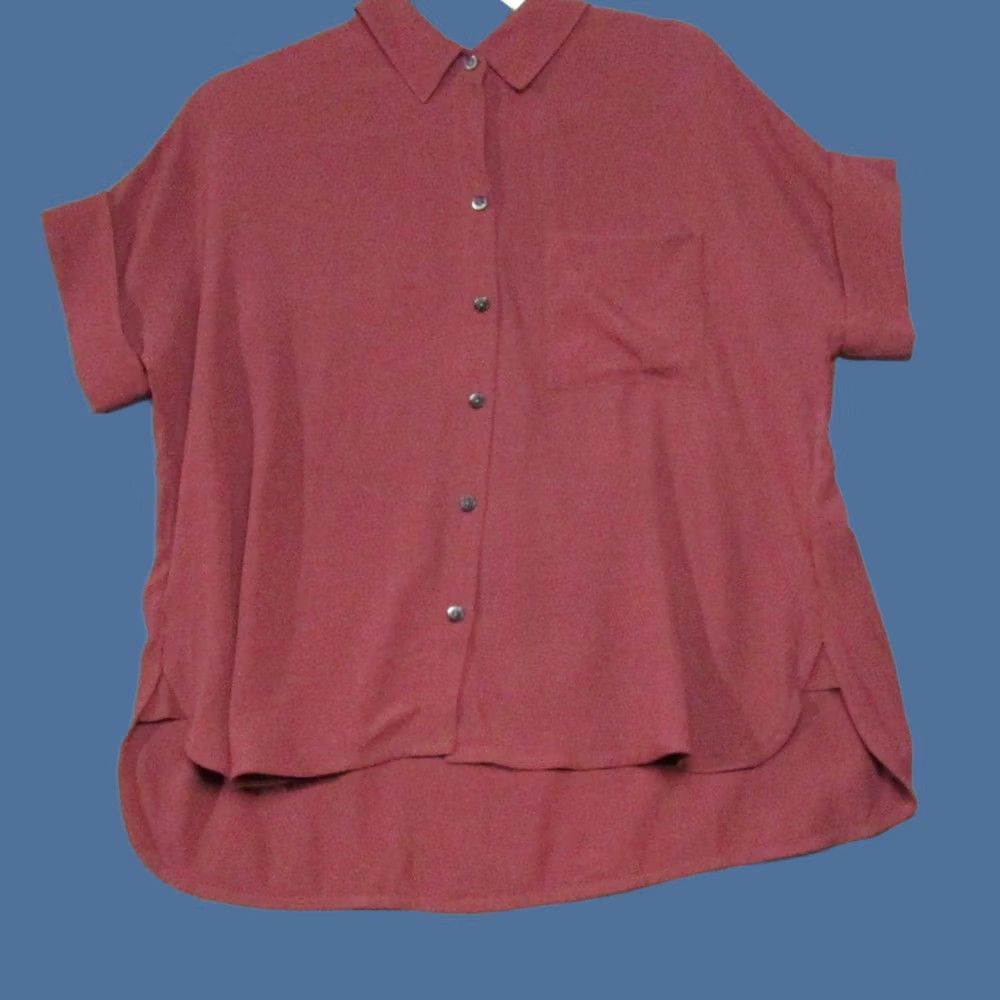 Madewell Madewell Shirt Womens Small Red Viscose Short Sleeve Button-Up Tunic High Low Abstract Size S / US 4 / IT 40 - 1 Thumbnail