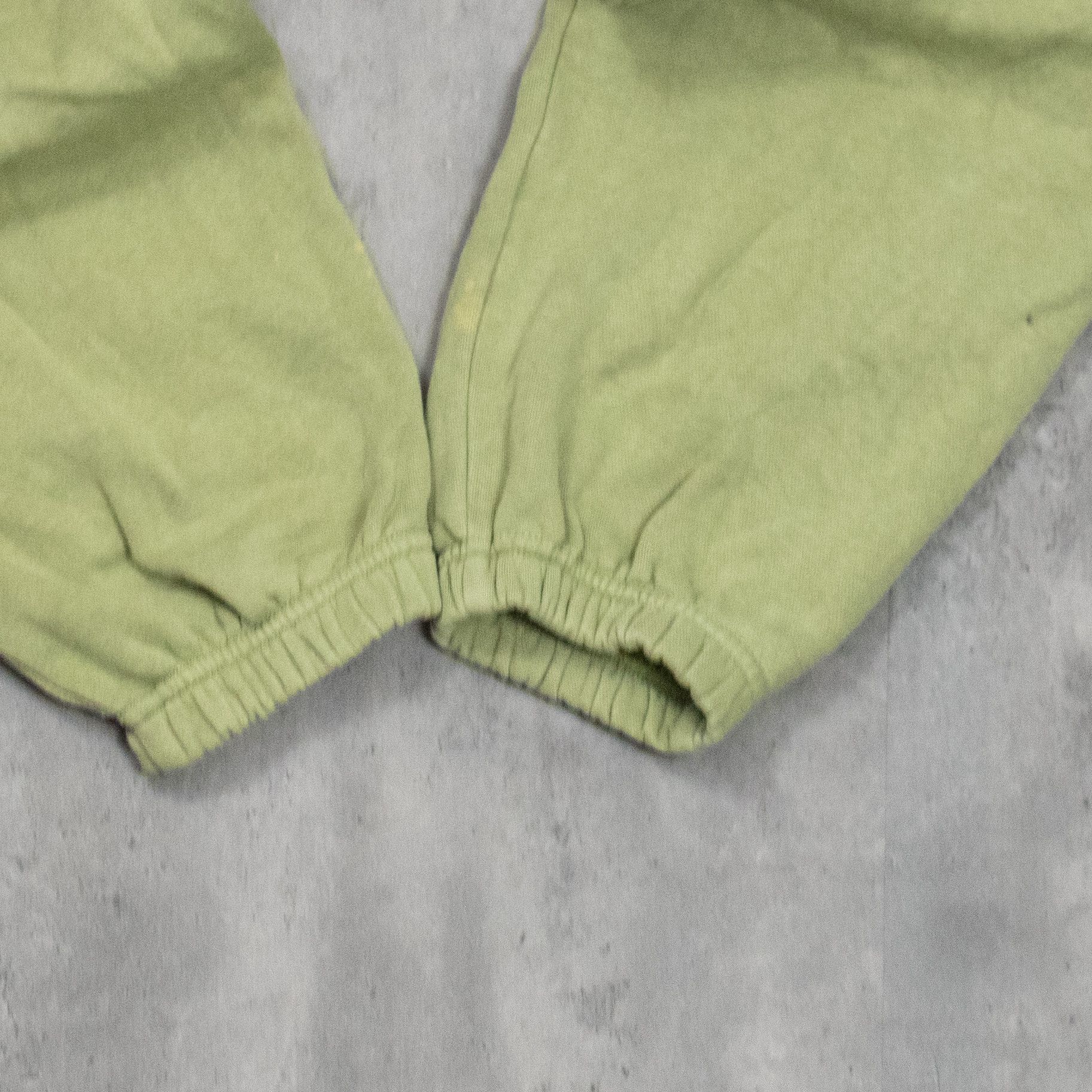 Nike Nike Bleached Sage Green Baggy Relax Fit Cuffed Sweat Pant's Size US 26 / EU 42 - 11 Thumbnail