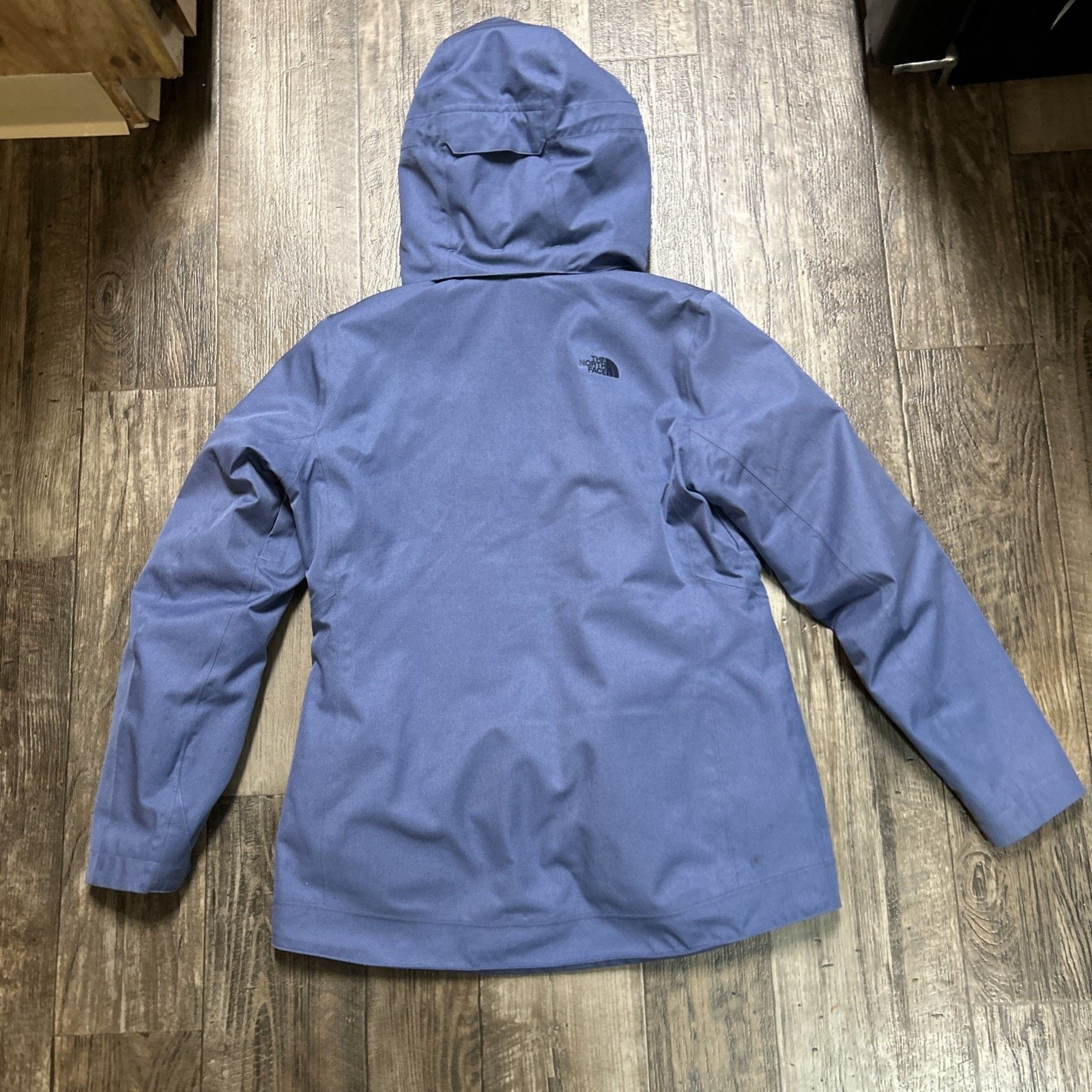 The North Face The North Face Women’s Hooded Jacket Waterproof Size L Size US L / EU 52-54 / 3 - 6 Thumbnail
