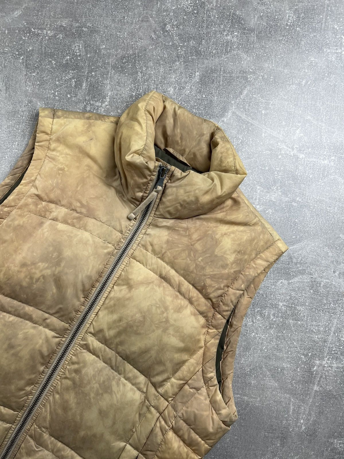 Calvin Klein Calvin Klein Jeans Vintage Quilted Puffer Vest Khaki Tan 00s Size US L / EU 52-54 / 3 - 3 Thumbnail