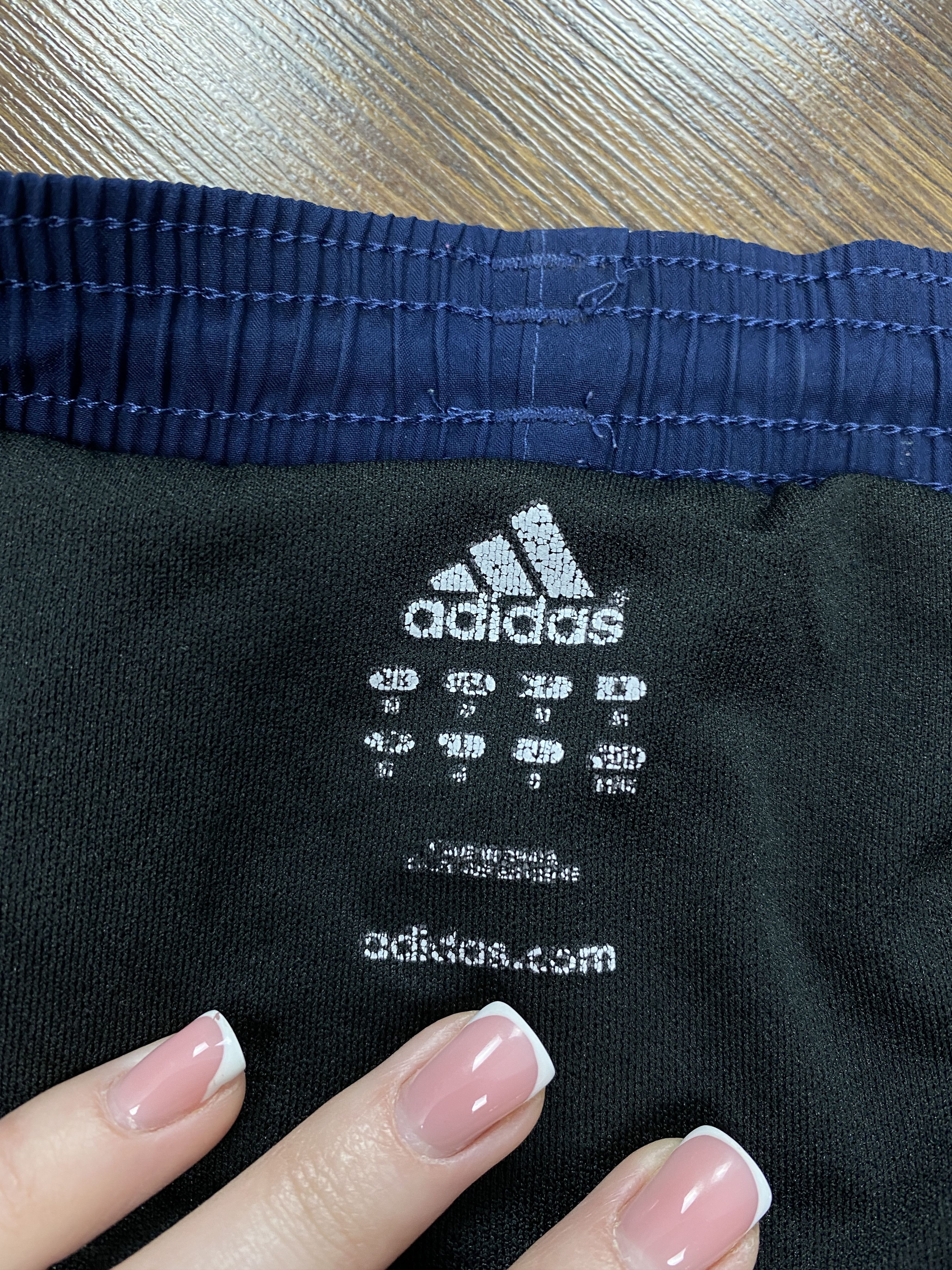 Adidas Adidas Vintage Mens Shorts Y2K Size US 32 / EU 48 - 5 Thumbnail