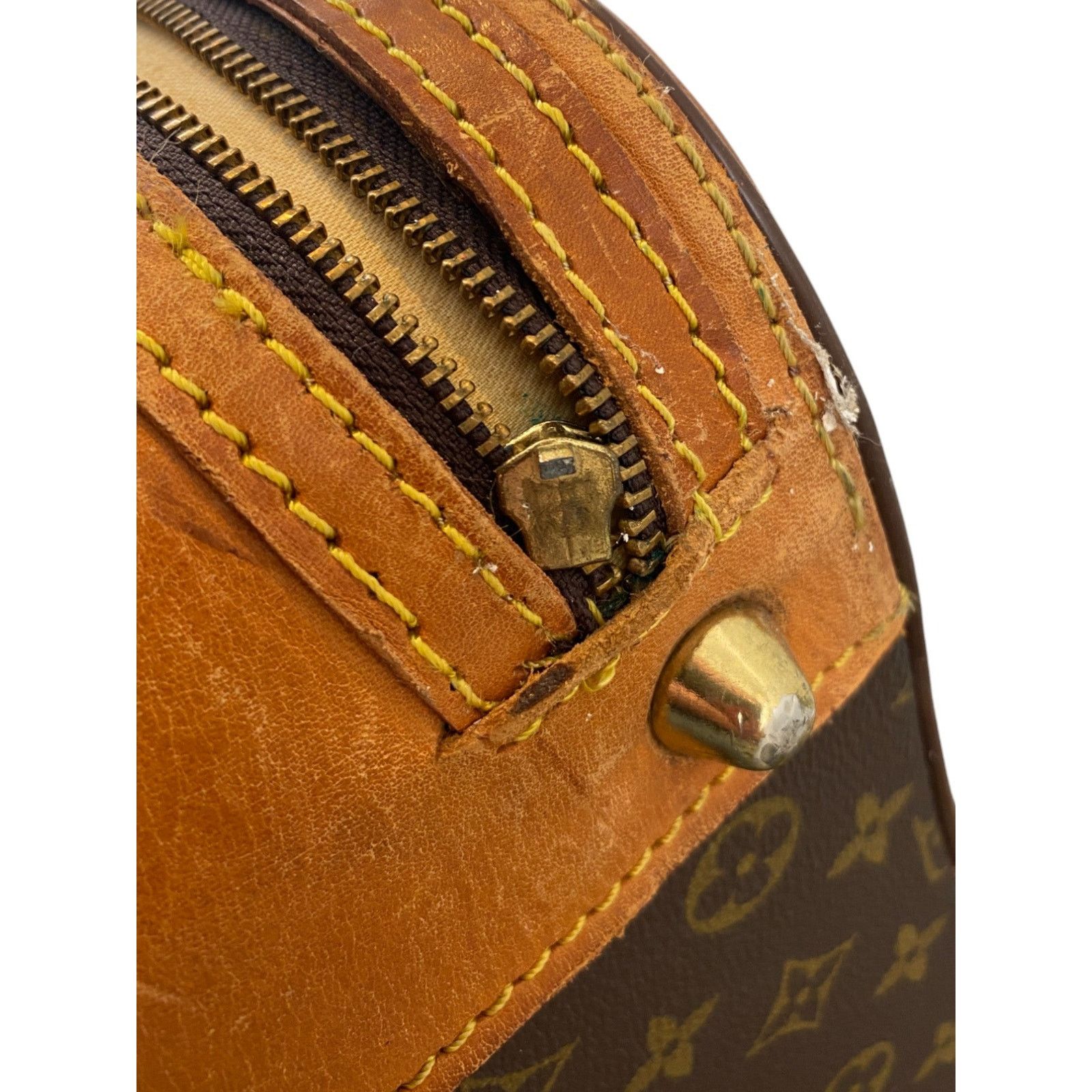 Louis Vuitton Monogram Leather Suitcase Size ONE SIZE - 15 Thumbnail