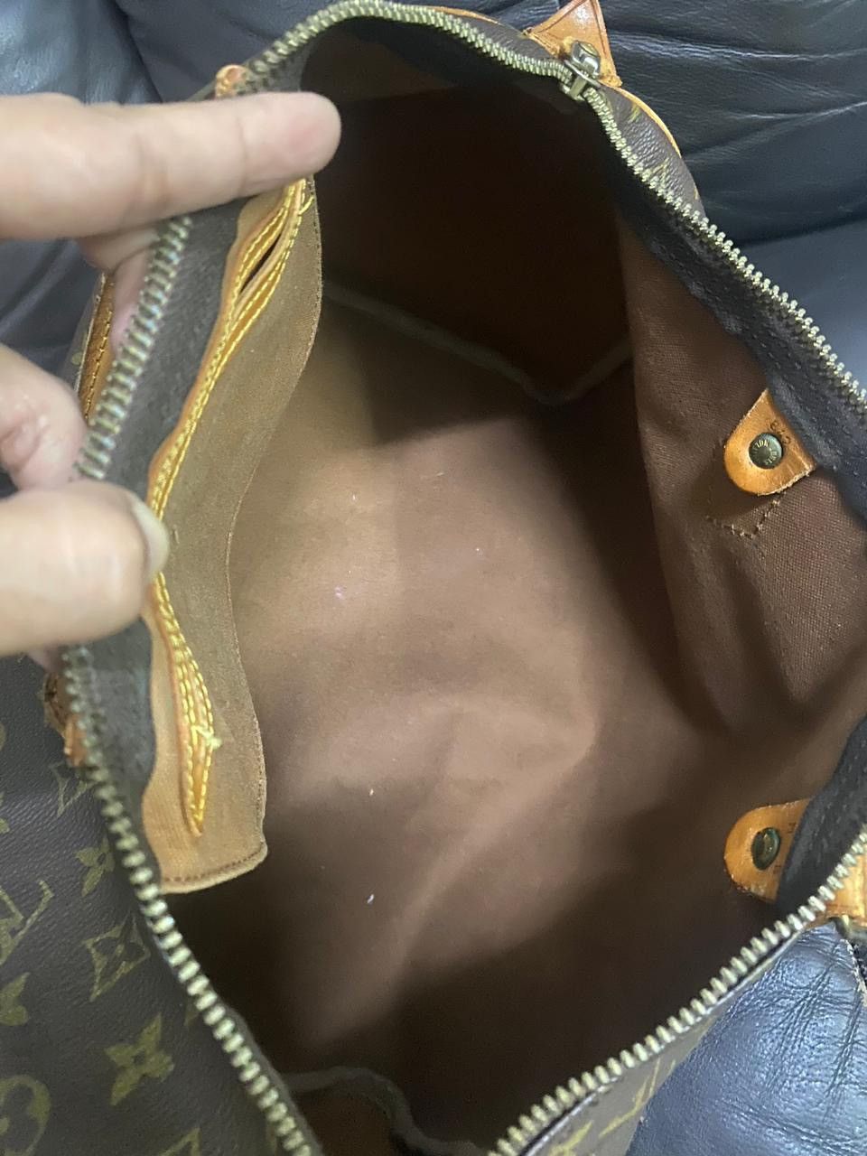 Louis Vuitton Authentic LOUIS VUITTON Speedy 35 Size ONE SIZE - 20 Thumbnail