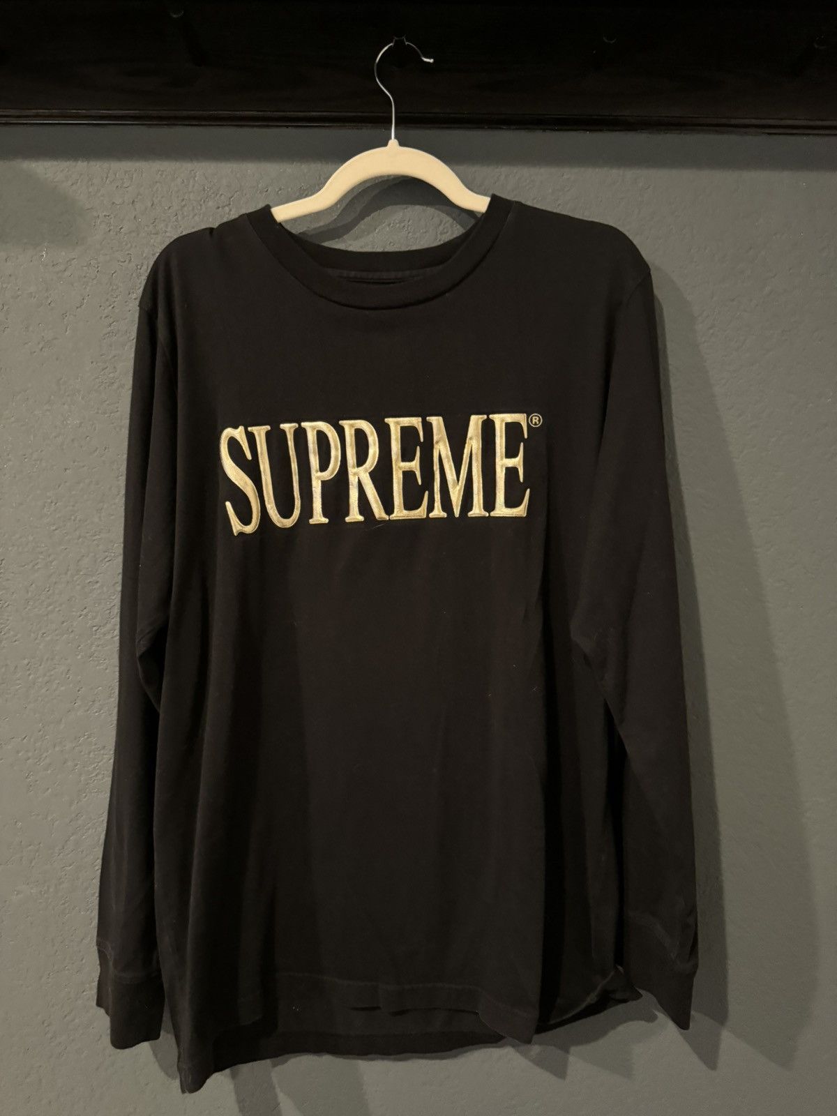 Supreme gold cheap logo long sleeve