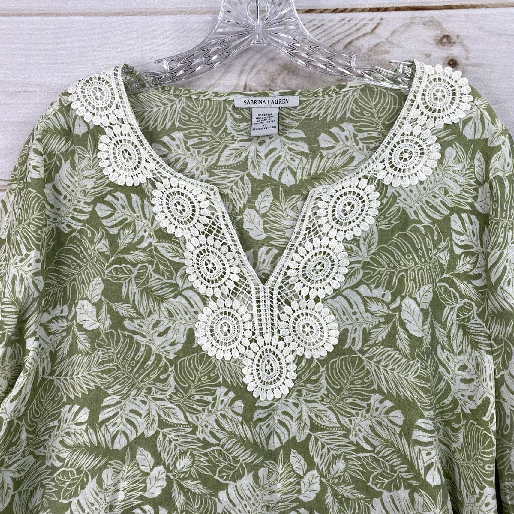 Vintage Sabrina Lauren Top Womens XL Green Floral Tropical Lightweight Crochet V Neck Size XL / US 12-14 / IT 48-50 - 2 Thumbnail