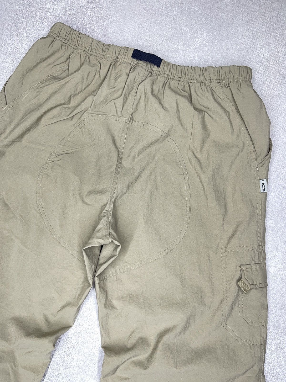 Nike ACG Vintage Nike ACG Nylon Cargo Pants Beige Gorpcore Techwear Size US 36 / EU 52 - 7 Thumbnail