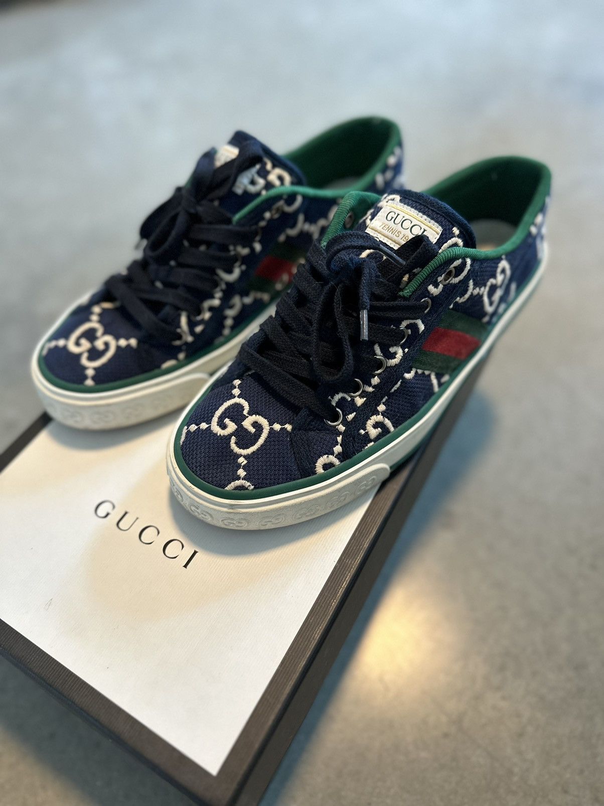 Gucci GUCCI SHOES Size US 7 / EU 40 - 1 Thumbnail