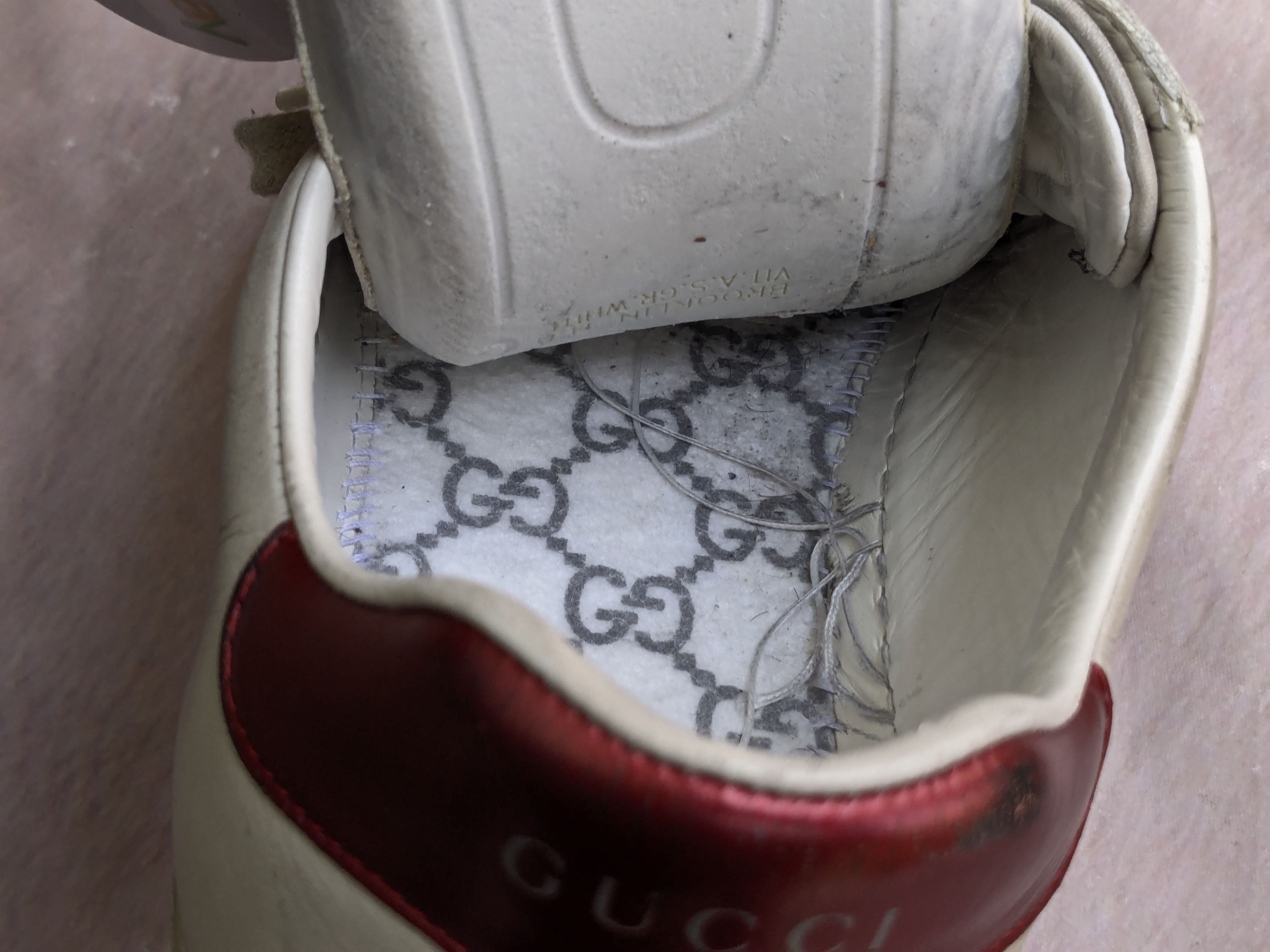 Gucci Gucci Ace Sneakers White 8.5 Distressed Low Tops Leather Size US 8.5 / EU 41-42 - 8 Thumbnail