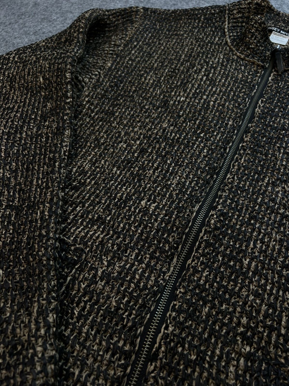 Issey Miyake VINTAGE ARCHIVE ISSEY MIYAKE JAPAN PAPER KNIT HAND MADE SWEA Size US XL / EU 56 / 4 - 2 Thumbnail