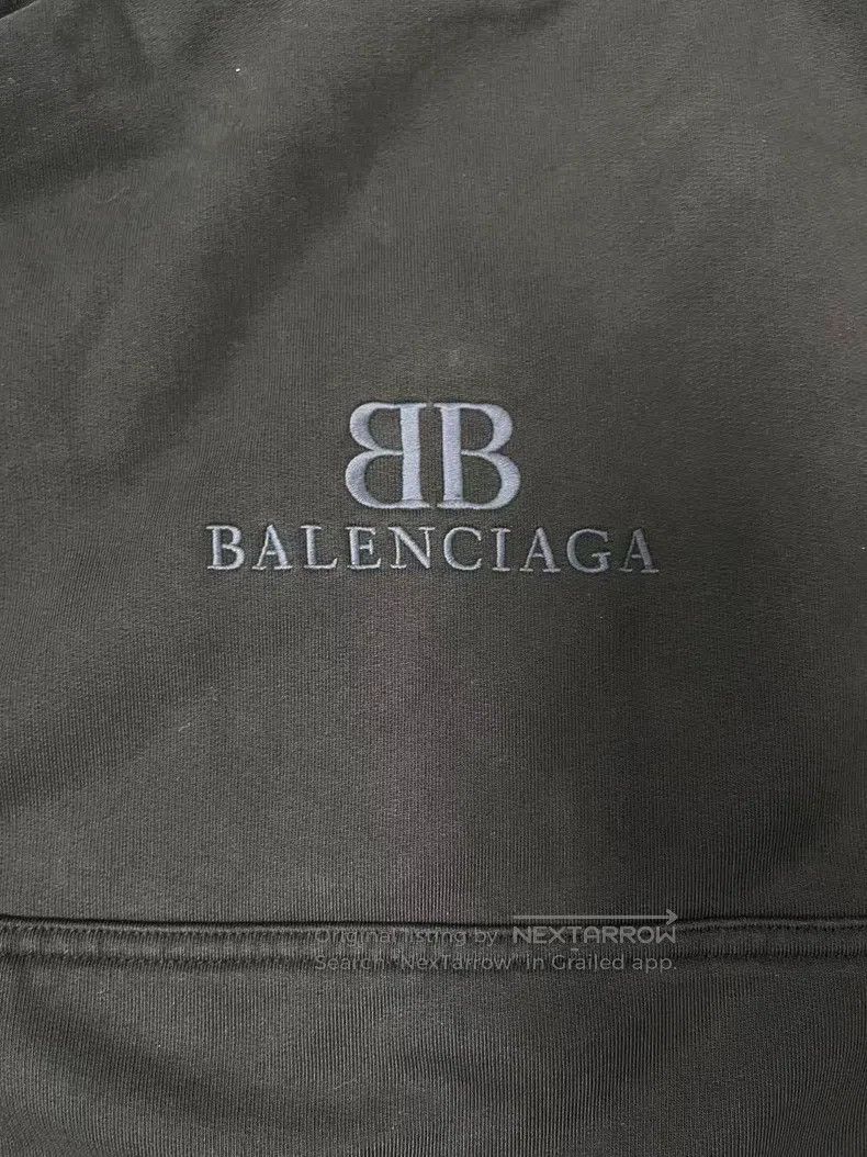 Balenciaga Balenciaga Logo Badge Hooded Raglan Sleeve Long Sleeve Swe Size L / US 10 / IT 46 - 3 Thumbnail