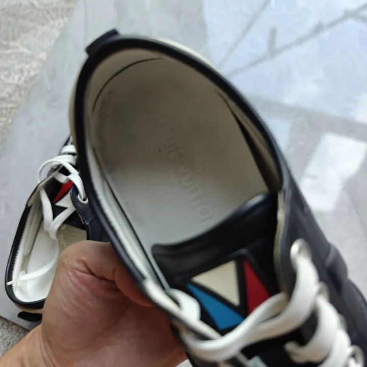 Louis Vuitton Louis Vuitton Black Sneakers with White Tip -2508 Size US 9 / EU 42 - 4 Thumbnail