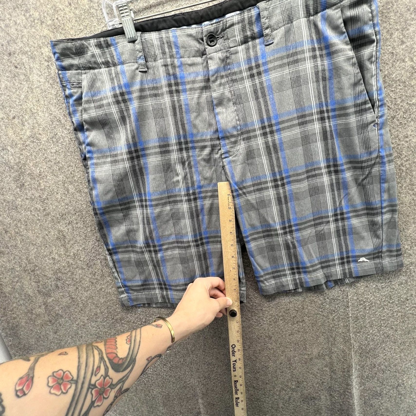 Tommy Bahama Tommy Bahama Shorts Mens 38 Gray Plaid Chino Flat Front 11 Inseam Casual Summer Mens Size US 38 / EU 54 - 5 Thumbnail