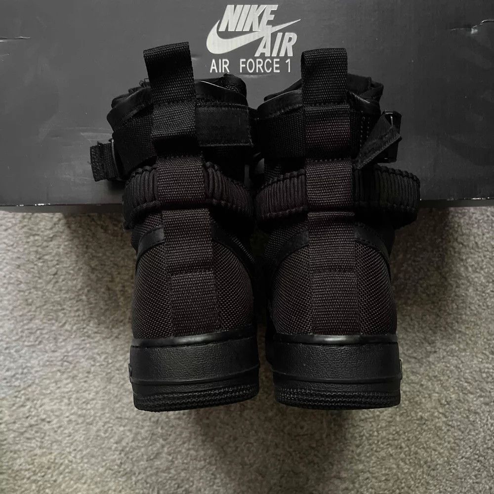 Nike Nike SF Air Force 1 Triple Black Size US 8 / EU 41 - 6 Thumbnail