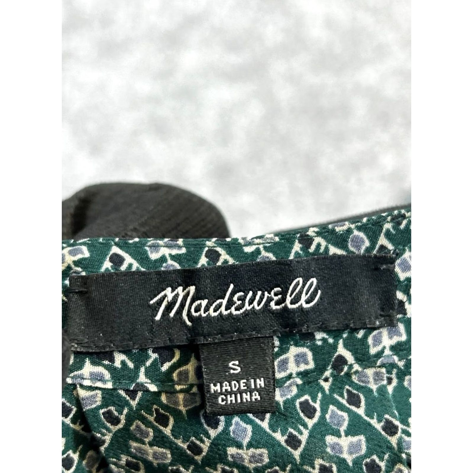 Madewell Madewell Shirt Womens Small Green Gray Silk Blouse Size S / US 4 / IT 40 - 3 Thumbnail