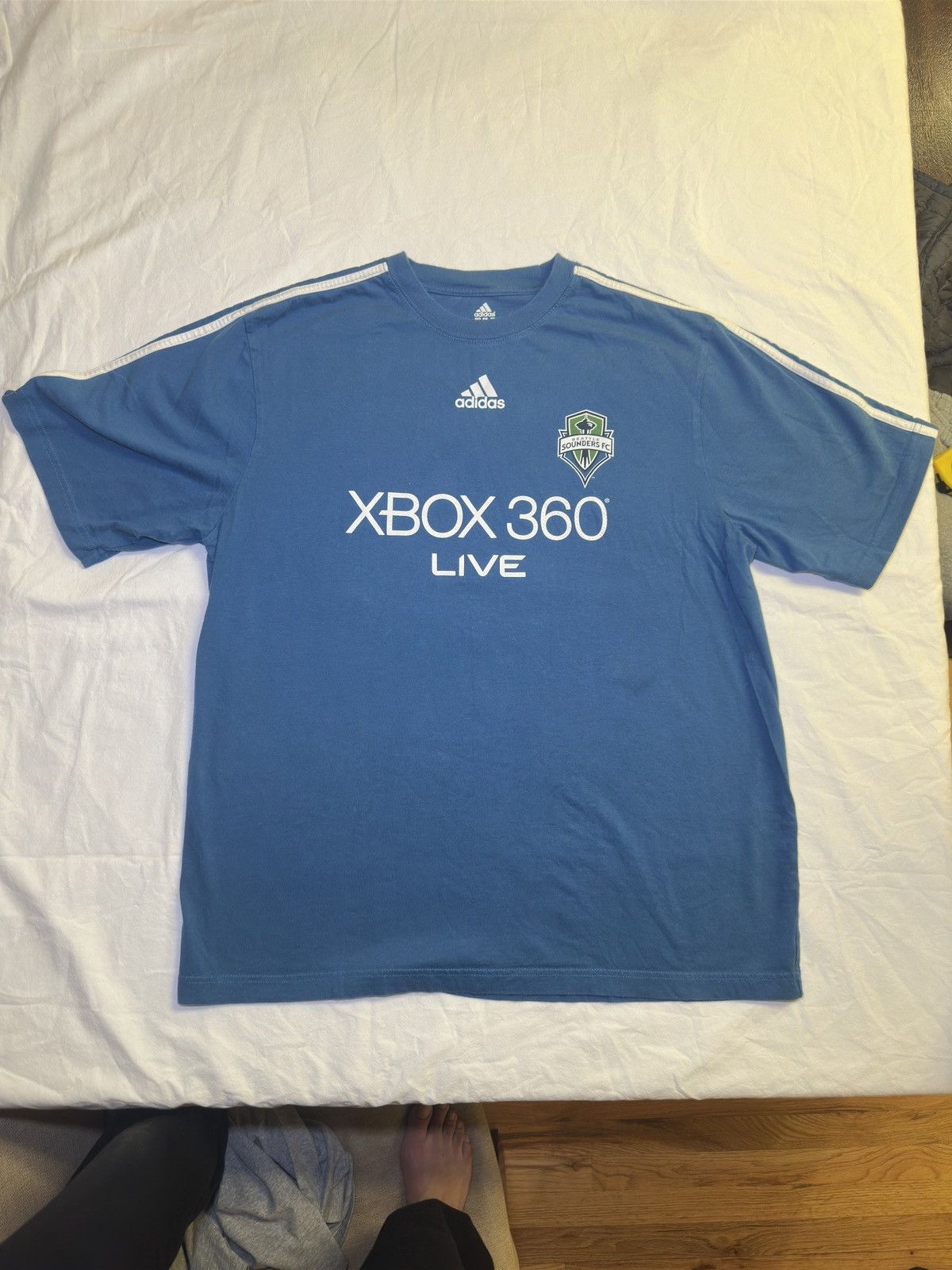Vintage Vintage adidas and sounders t-shirt Size US XL / EU 56 / 4 - 1 Thumbnail