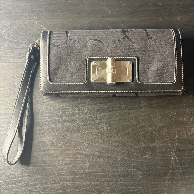 Disney Mickey and Minnie Black Wristlet Clutch Disney Bioworld NWT Size ONE SIZE - 2 Thumbnail