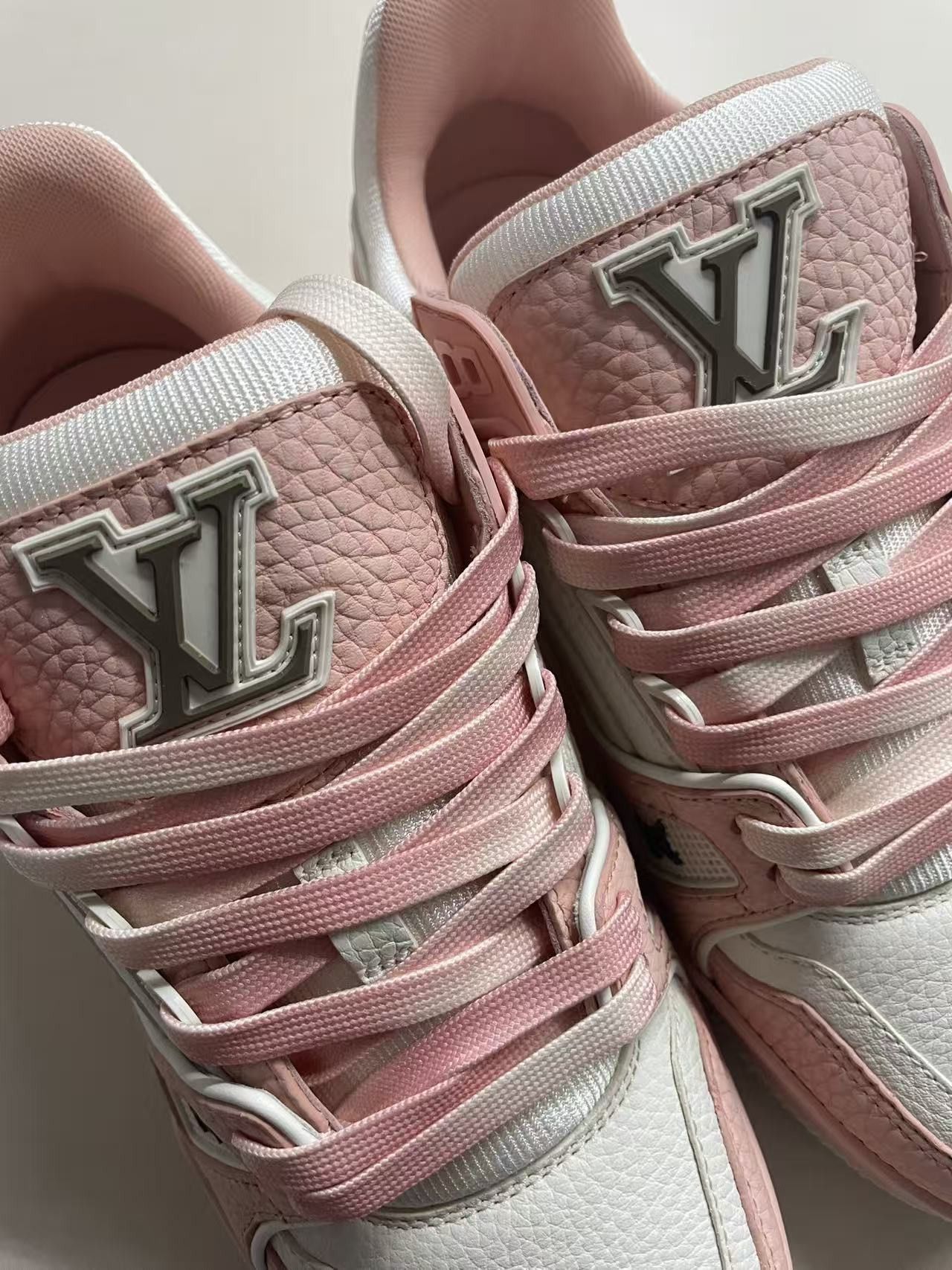 Louis Vuitton Louis Vuitton Pink & White Trainer Sneakers Size US 4 / IT 34 - 7 Thumbnail